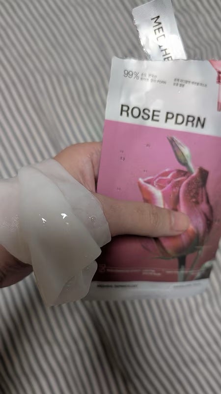 ローゼPDRNエッセンシャルマスクヘルシーグロウ/MEDIHEAL/シートマスク・パックを使ったクチコミ(2枚目)