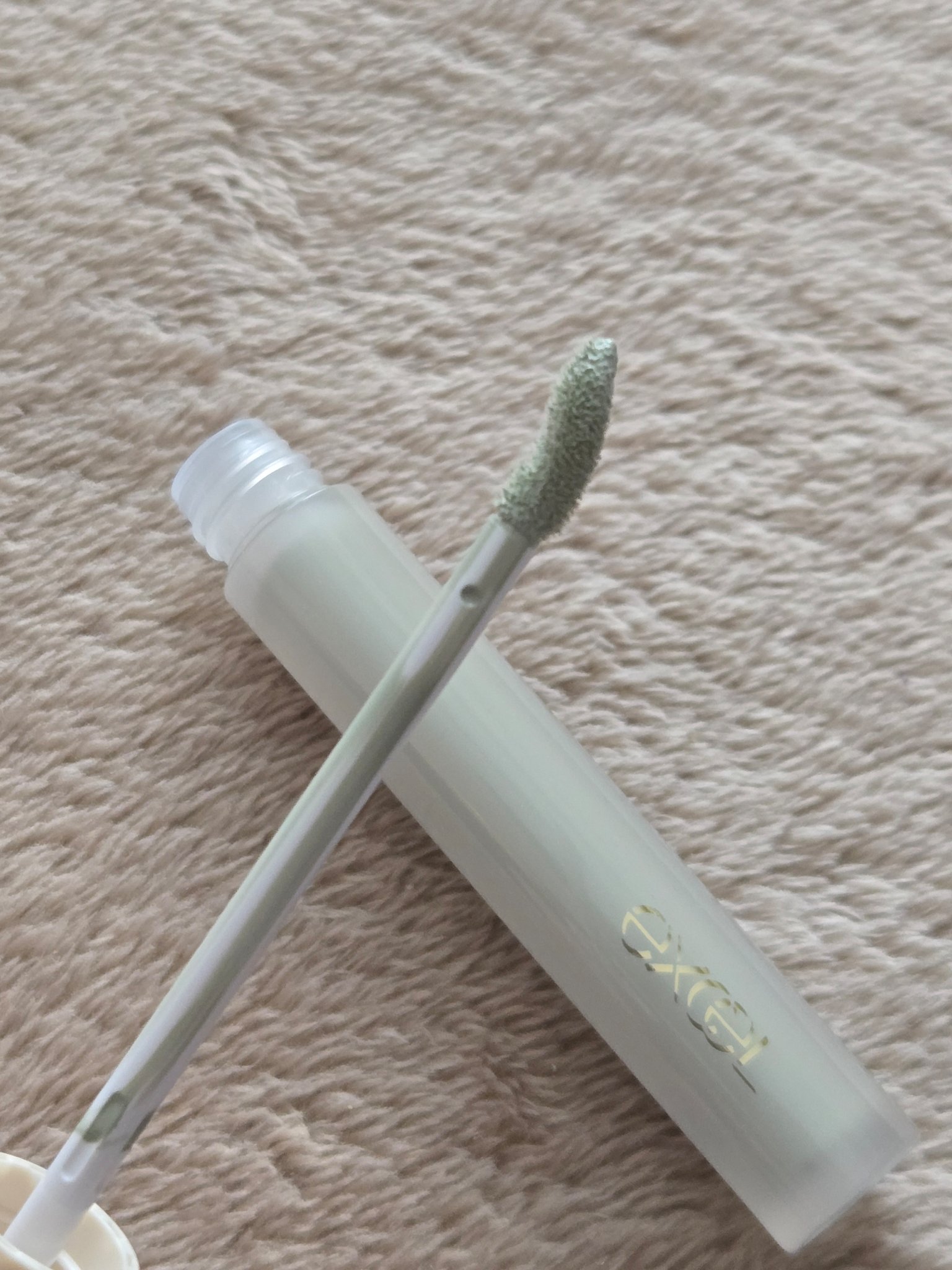 エシリアル セラムコンシーラー/excel/リキッドコンシーラーを使ったクチコミ（2枚目）