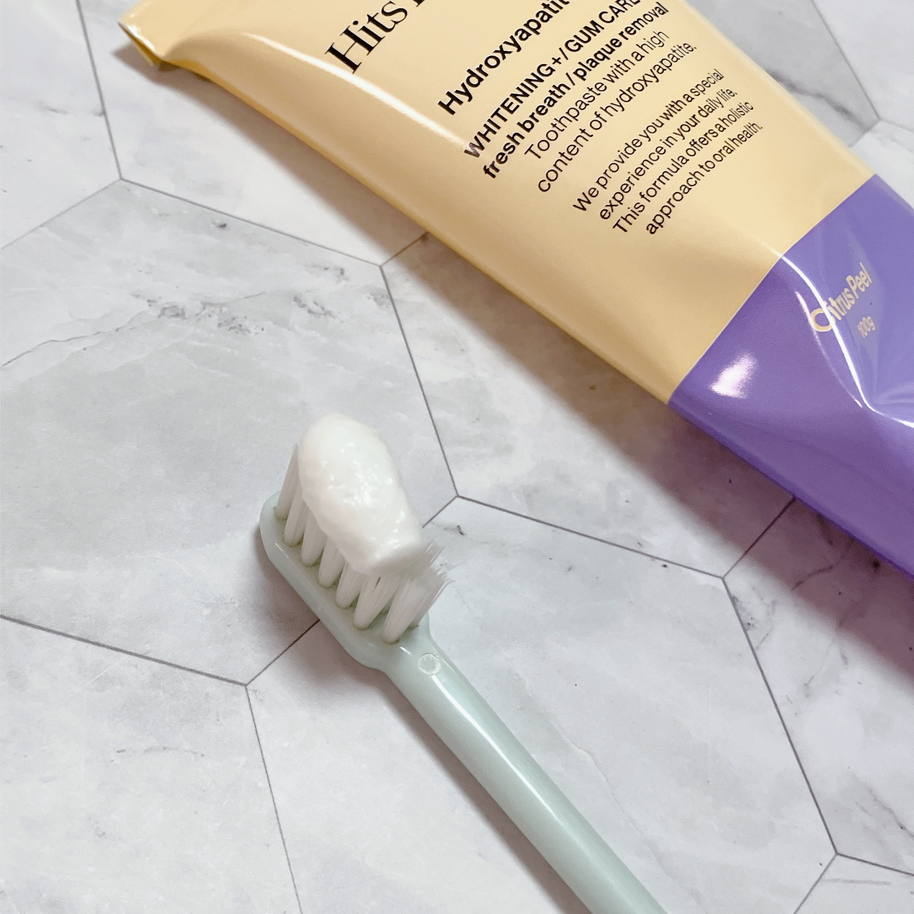 ヒッツディファレント　トゥースペースト　フォー　プラーク/Hits Different/歯磨き粉を使ったクチコミ（3枚目）