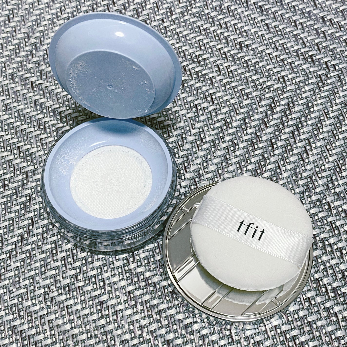 トランスルーセントセットエッセンシャルパウダー/TFIT/ルースパウダーを使ったクチコミ(4枚目)