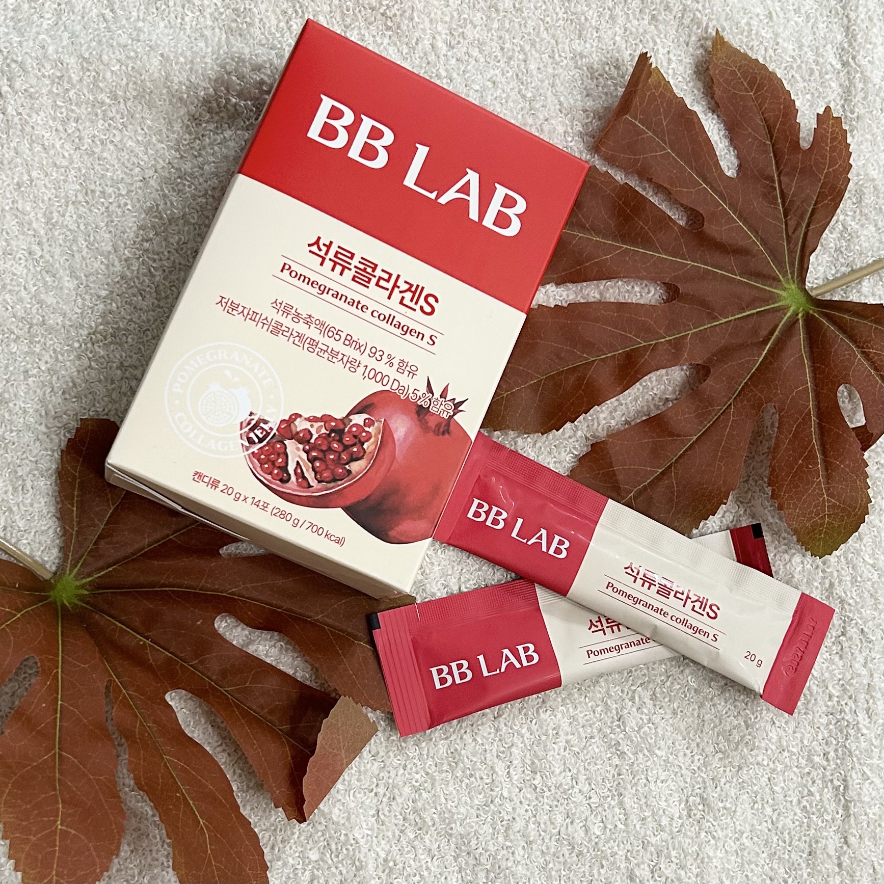 



✎𓂃BB LAB ザクロコラーゲンS

低分子コラーゲン1,000mg
ヒアルロン酸、エラスチンなどの美容成分配合♡

果物の女王といわれるザクロまるごと
1個分を1包にぎゅっと凝縮❕
1滴の水も使わず、100％ザクロ濃縮液を使用