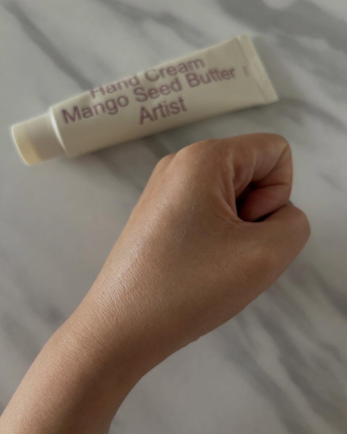 ヘトラス マンゴーシードバター パフューム ハンドクリーム/hetras/ハンドクリームを使ったクチコミ(4枚目)