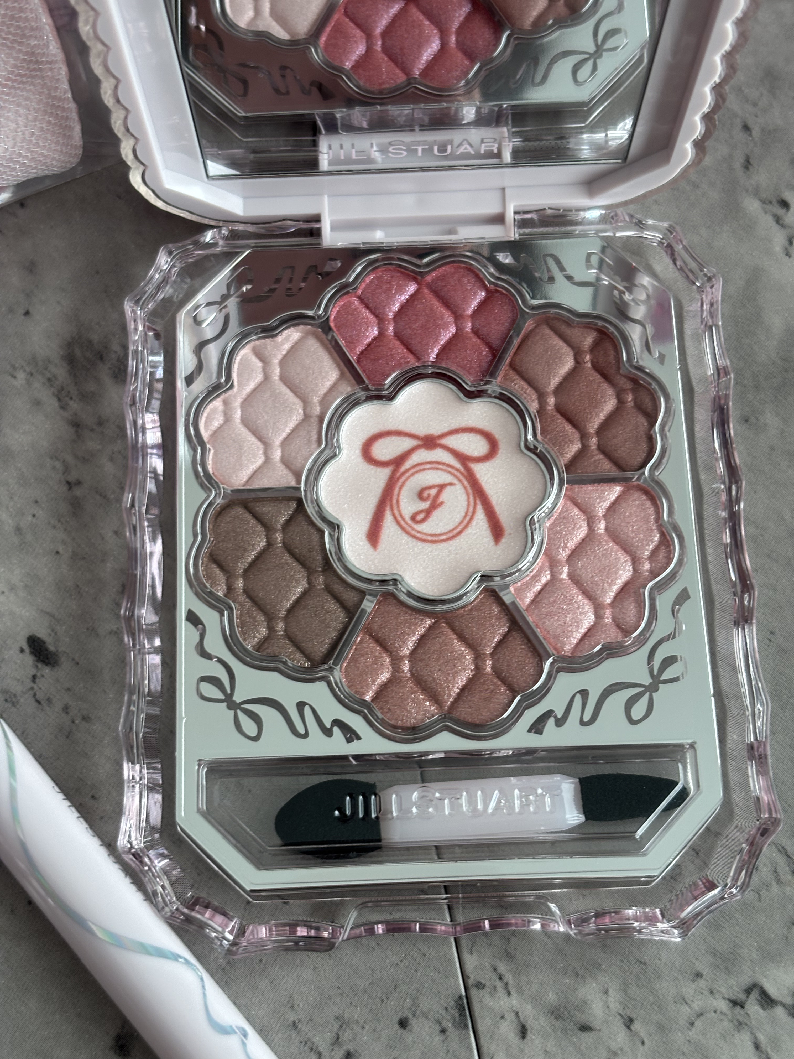 ジルスチュアート　リボンファッションショー コレクション/JILL STUART/メイクアップキットを使ったクチコミ（3枚目）