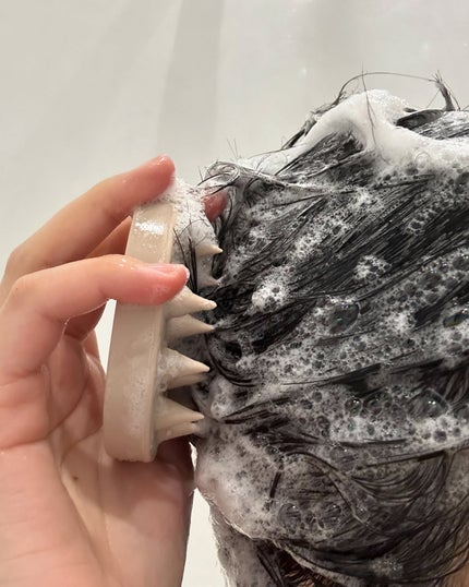 オーバルシャンプーブラシ/LILAY/スカルプブラシを使ったクチコミ(4枚目)