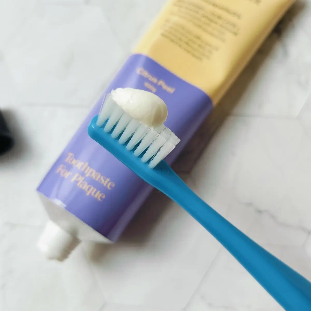 ヒッツディファレント　トゥースペースト　フォー　プラーク/Hits Different/歯磨き粉を使ったクチコミ（2枚目）