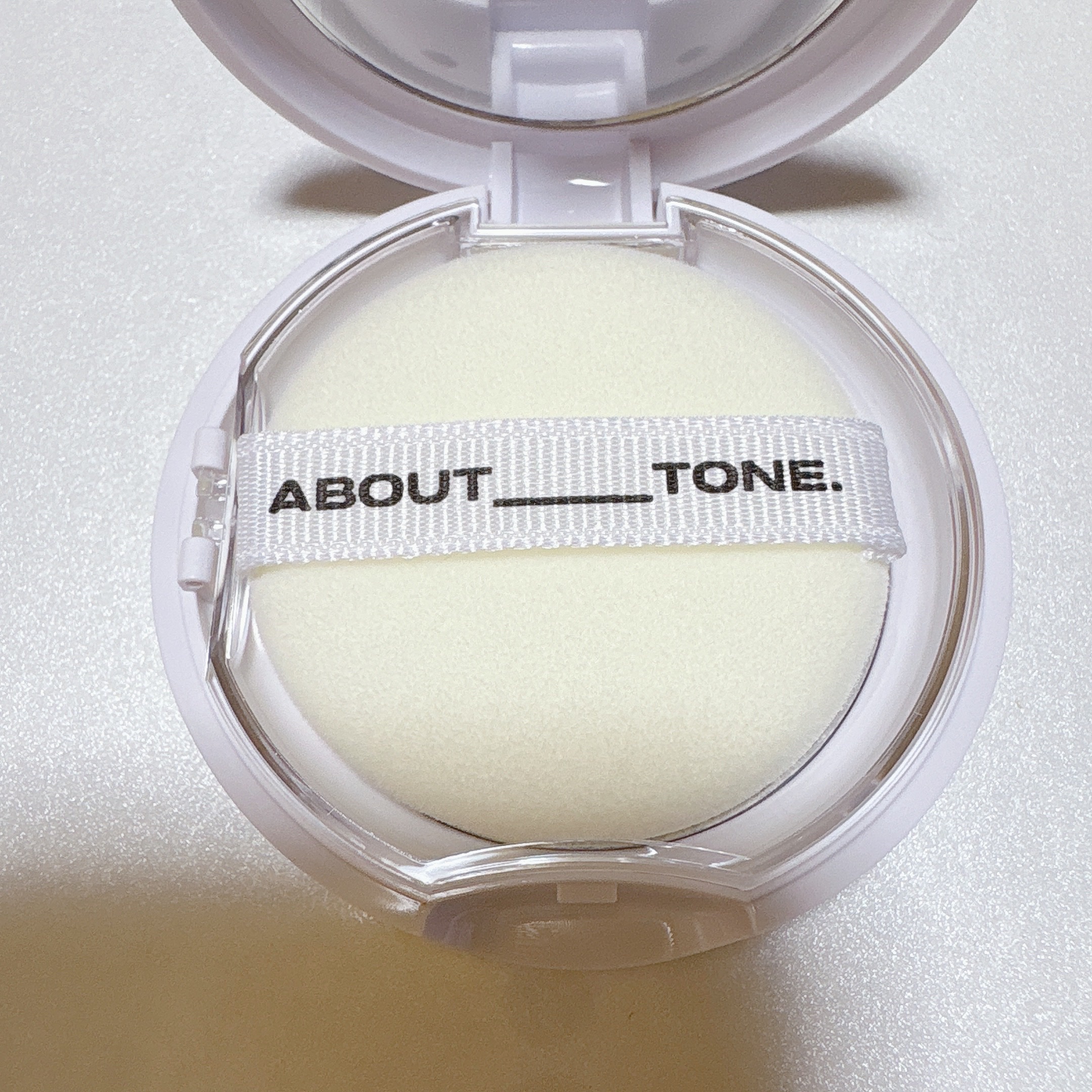 エアーフィットパウダーパクト/ABOUT TONE/プレストパウダーを使ったクチコミ（3枚目）