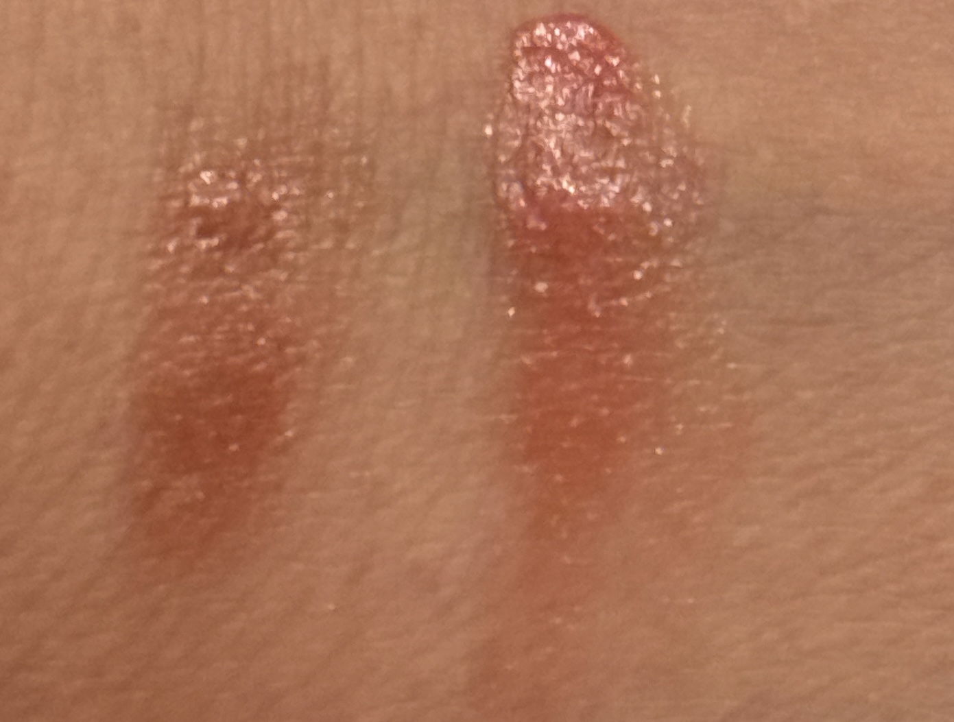 アップトゥーミー　ハグマイリップ　カラーロックプランパー/up2me/リッププランパーを使ったクチコミ（3枚目）