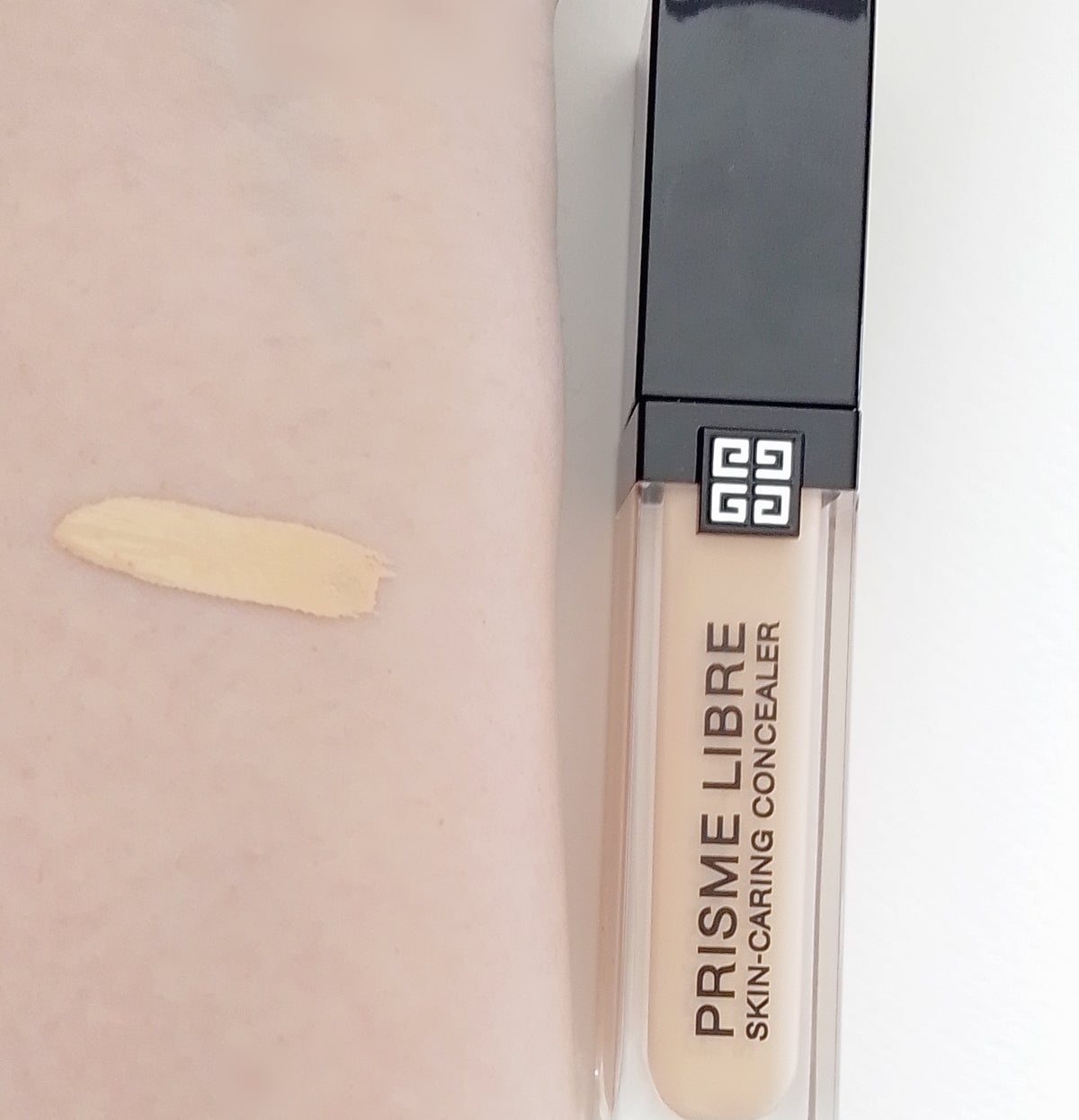 プリズム・リーブル・スキンケアリング・コンシーラー/GIVENCHY/リキッドコンシーラーを使ったクチコミ(2枚目)