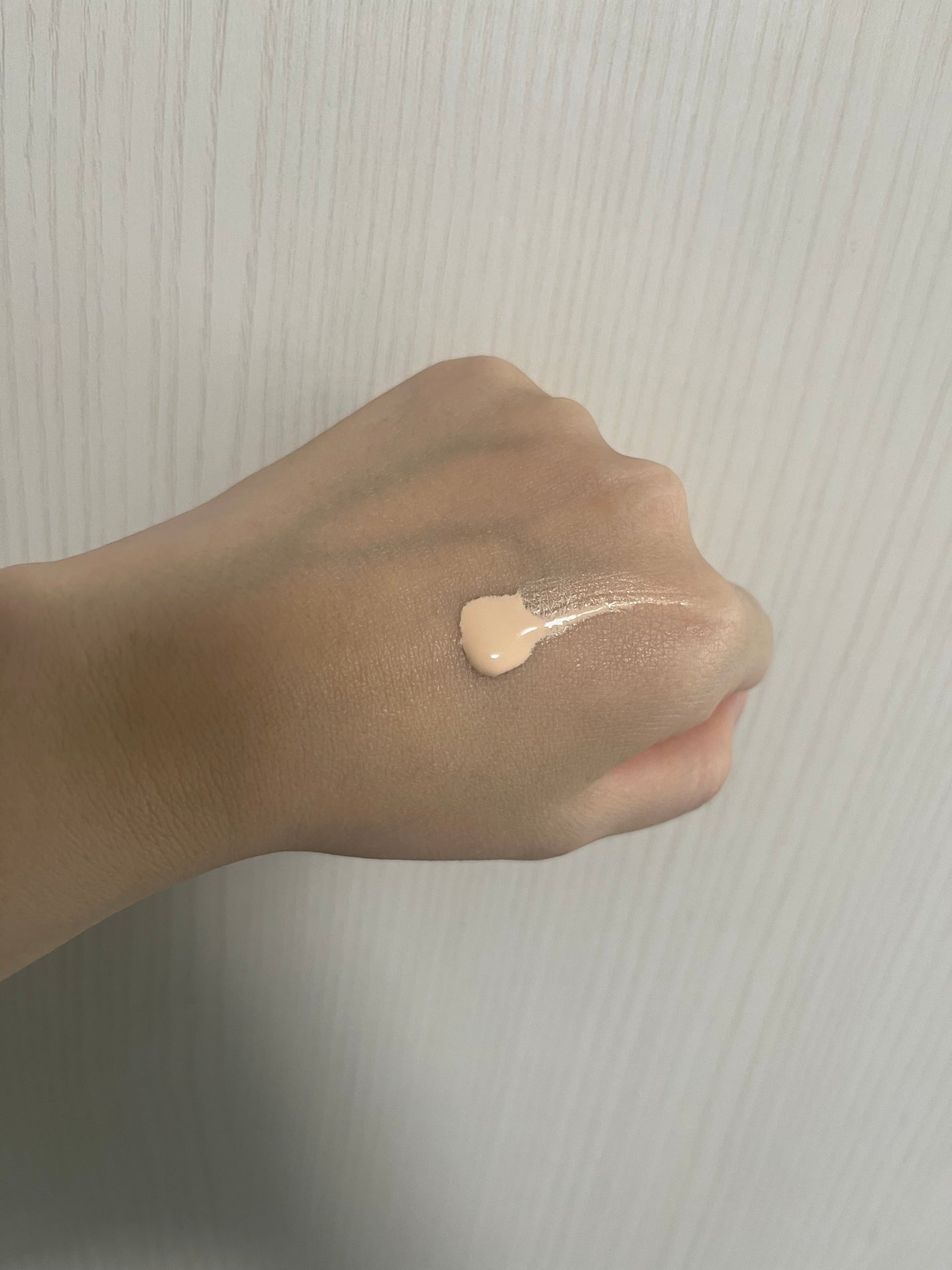 モイスチュアライジング プライマー/PAUL & JOE BEAUTE/化粧下地を使ったクチコミ(4枚目)