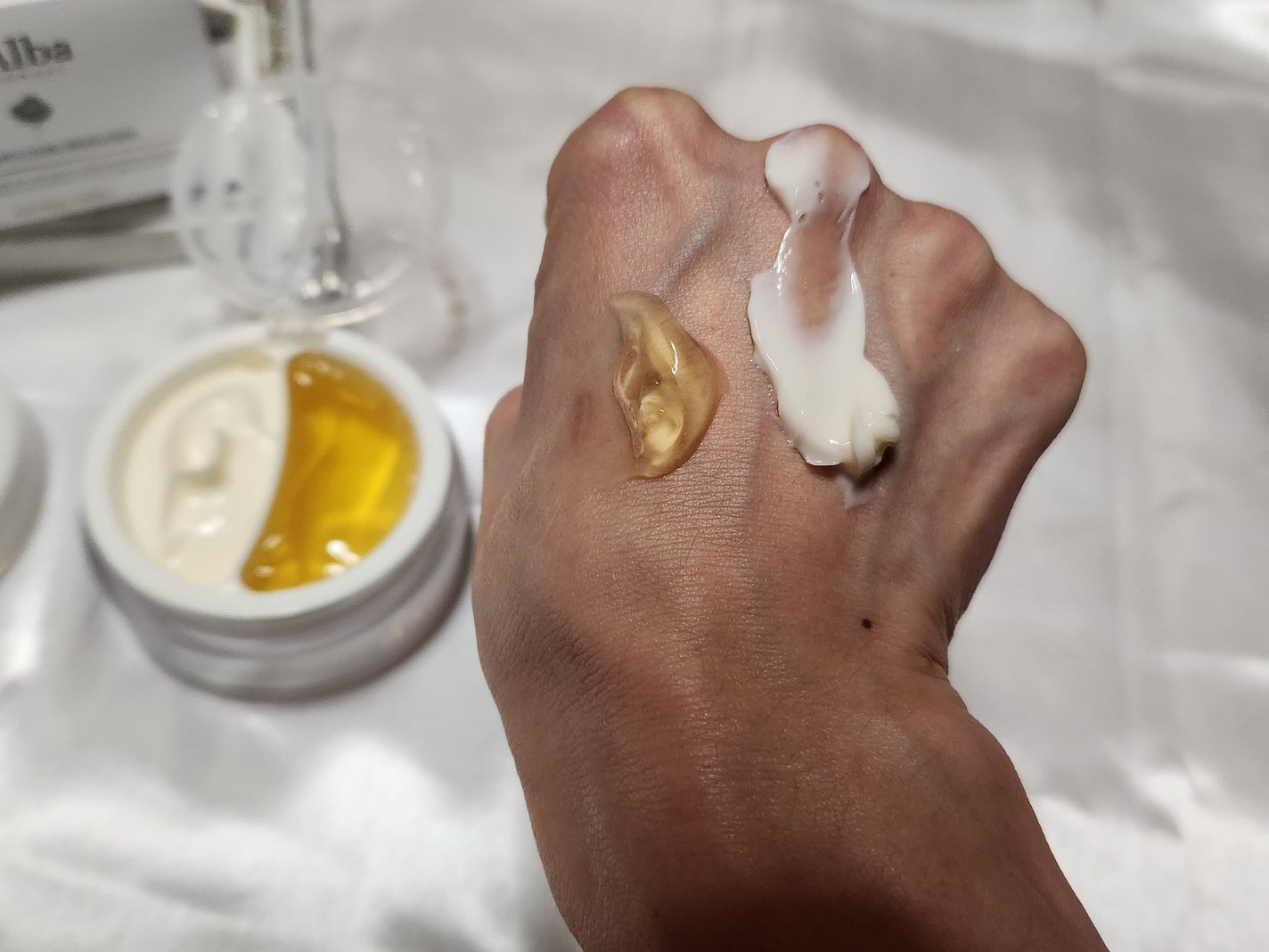 ホワイトトリュフダブルセラムアンドクリーム/ダルバ/フェイスクリームを使ったクチコミ(4枚目)