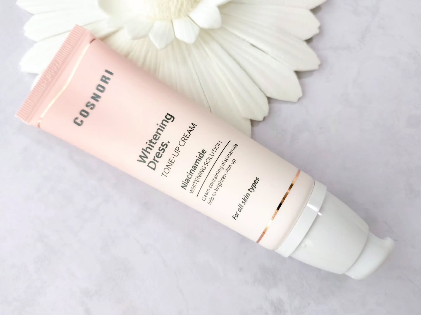ホワイトニングドレストーンアップクリーム/COSNORI/化粧下地を使ったクチコミ（1枚目）