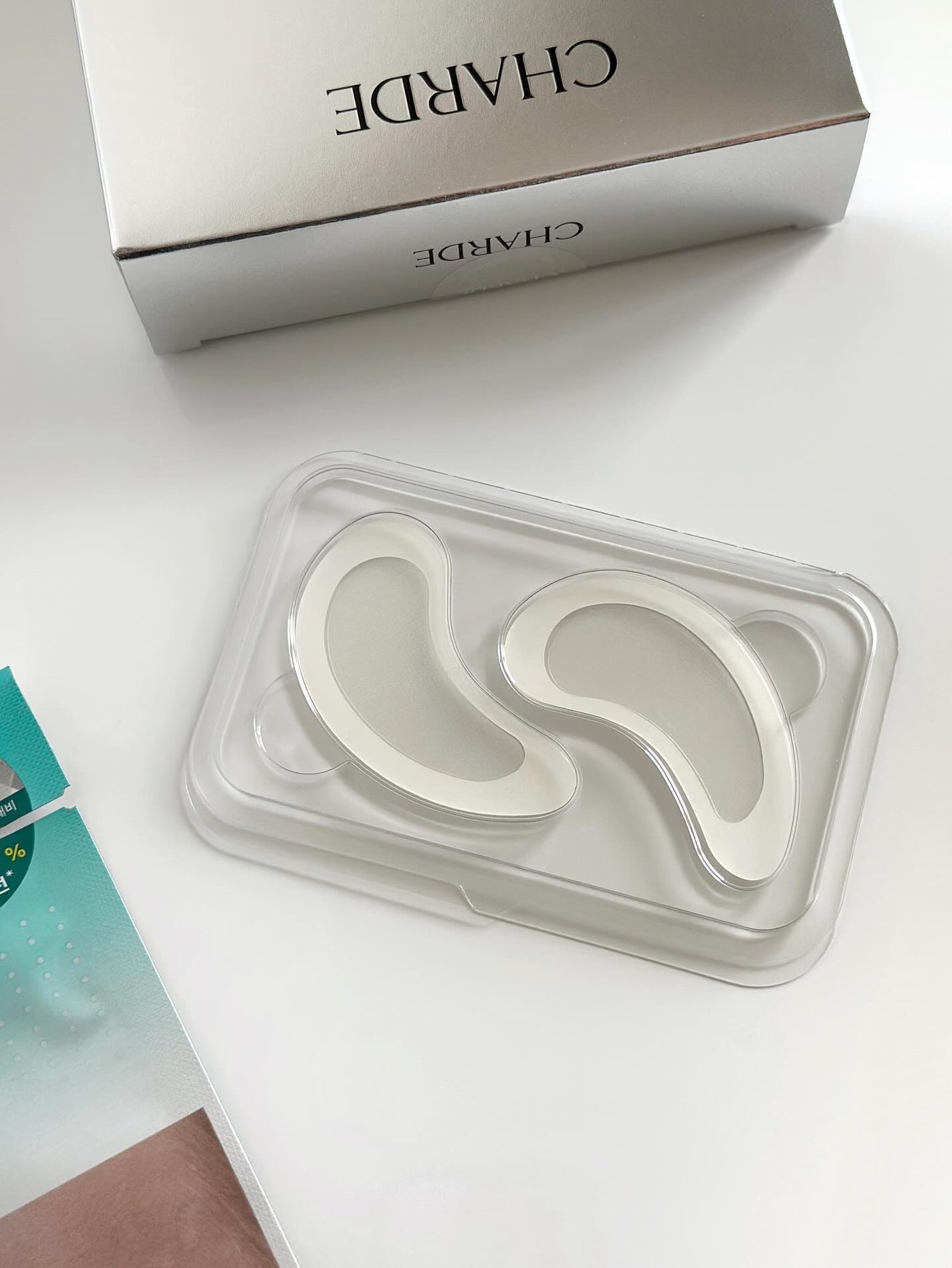 ナチュラル美人になりたい女 on LIPS 「【美女の夜更かしレスキューパッチ】・CHARDEアイバッグリフ..」(6枚目)