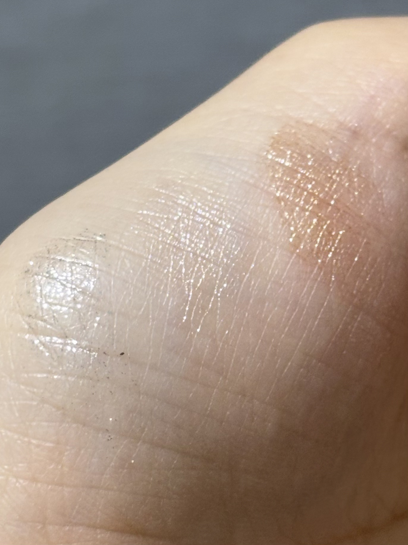 イロミッケ グリッターリキッドアイシャドウ/iromikke/グリッターを使ったクチコミ（3枚目）