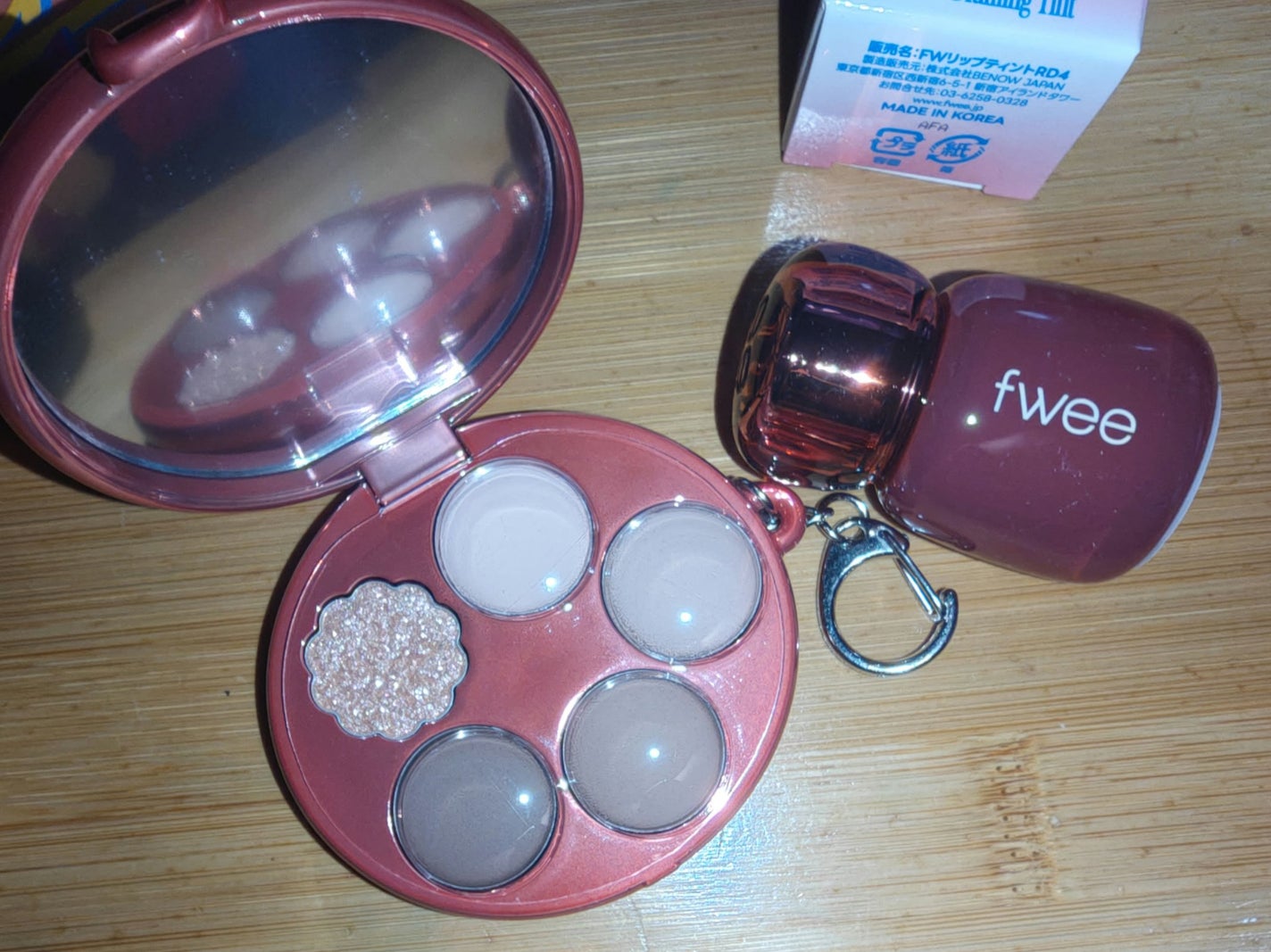 フィー ポケットアイパレット/fwee/アイシャドウパレットを使ったクチコミ(3枚目)