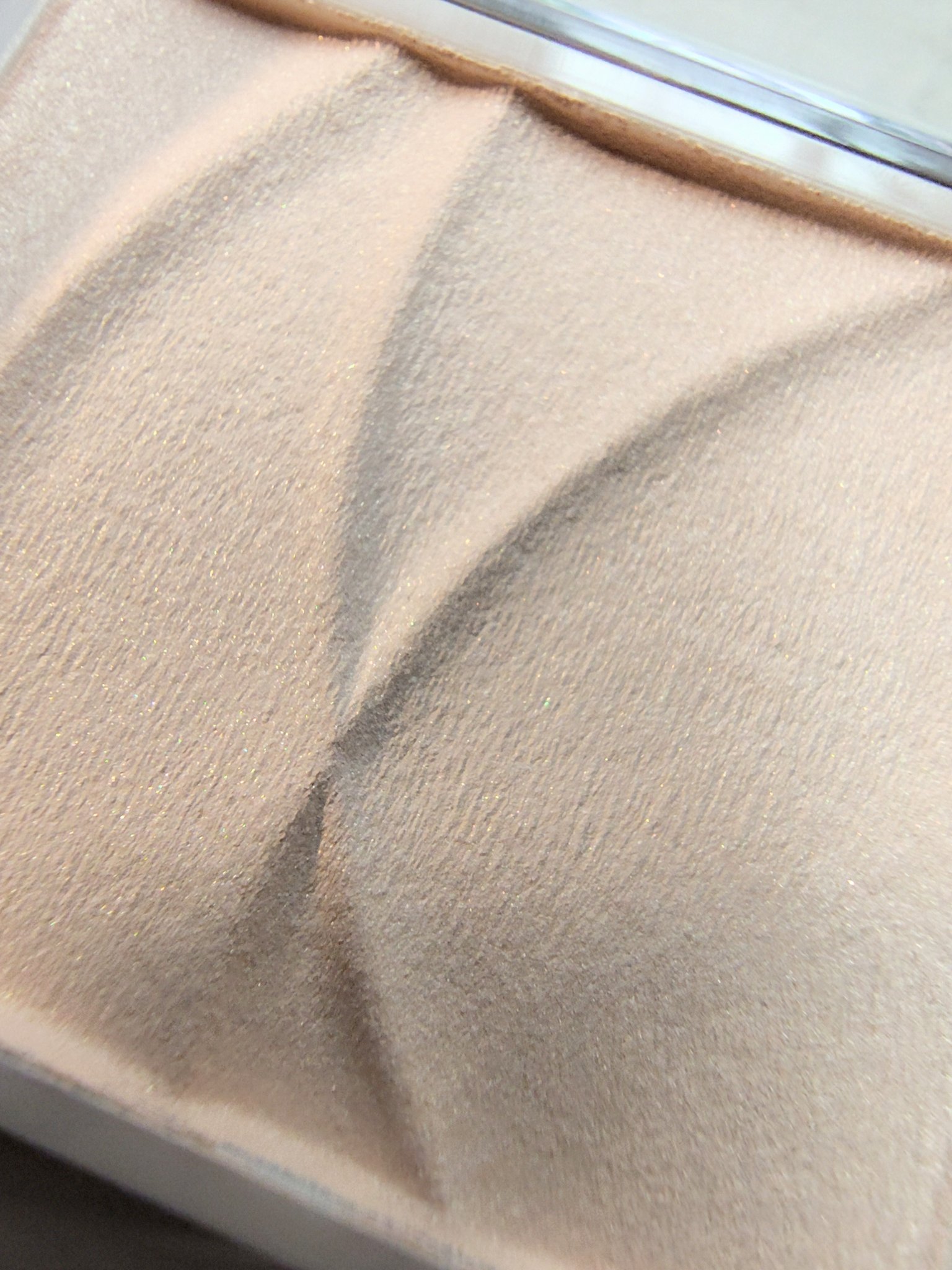トーンフィルターハイライト 01　フィルターベージュ/CEZANNE/パウダーハイライトを使ったクチコミ（3枚目）
