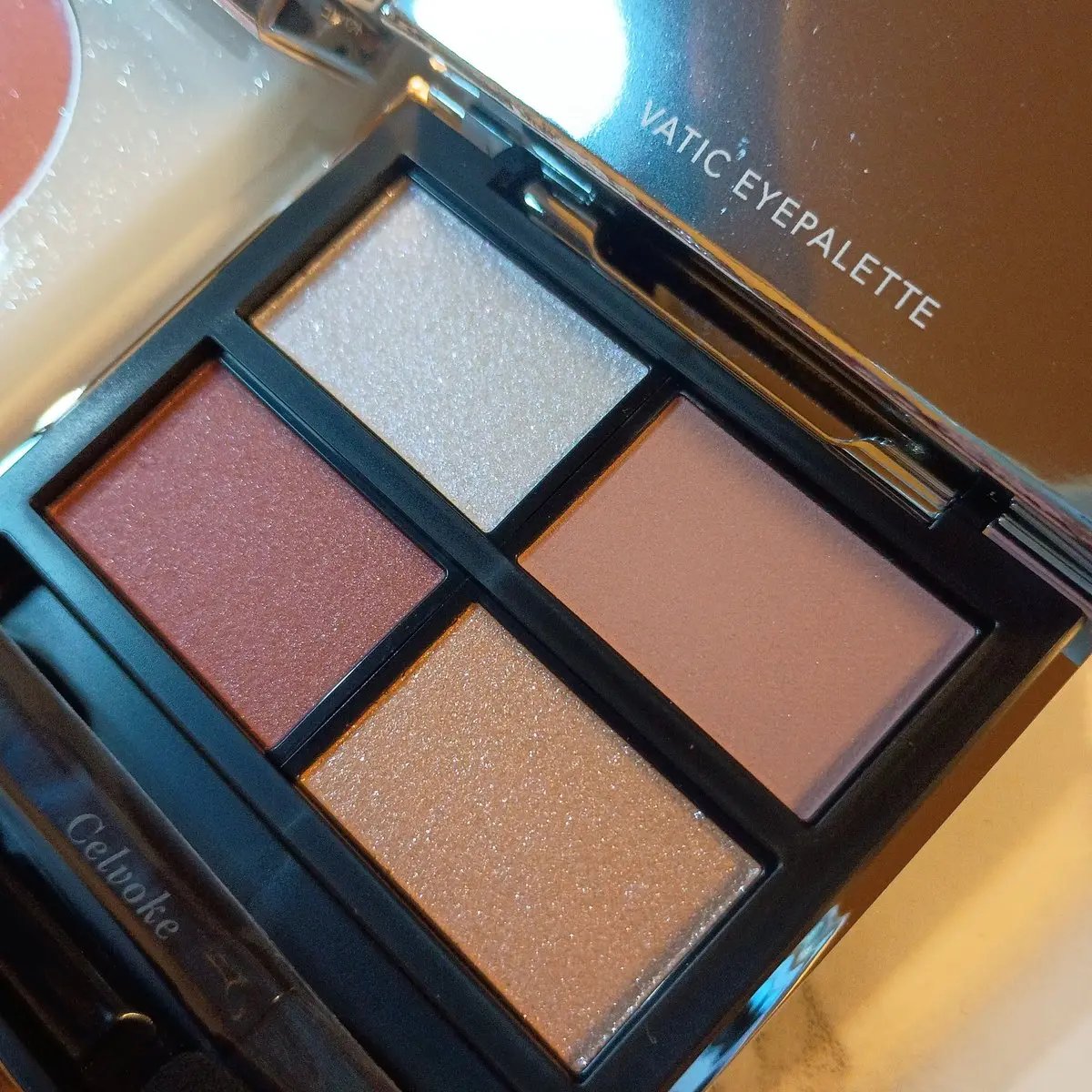 セルヴォーク ヴァティック アイパレット/Celvoke/アイシャドウパレットを使ったクチコミ（2枚目）