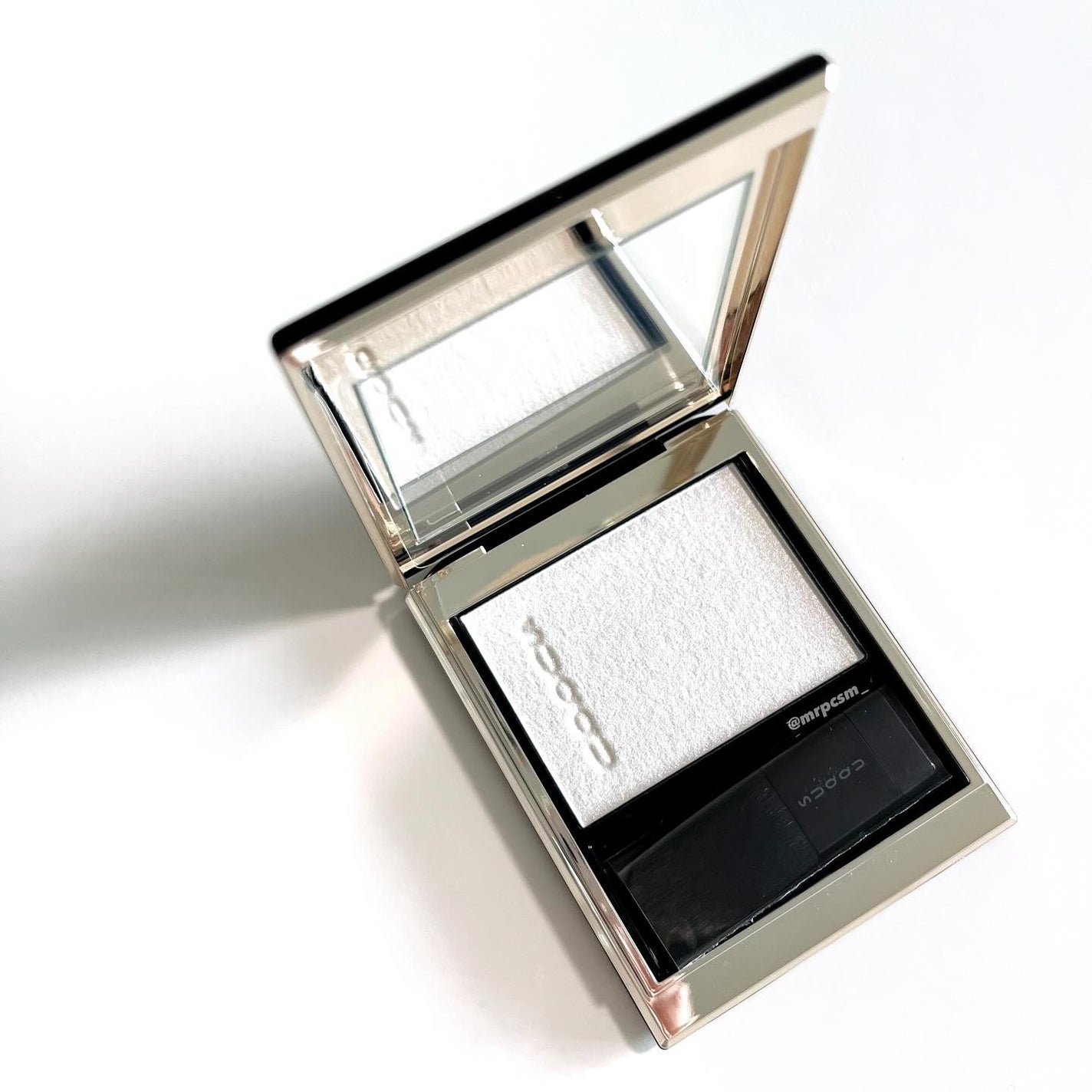 シグニチャー カラー アイズ/SUQQU/アイシャドウパレットを使ったクチコミ(3枚目)