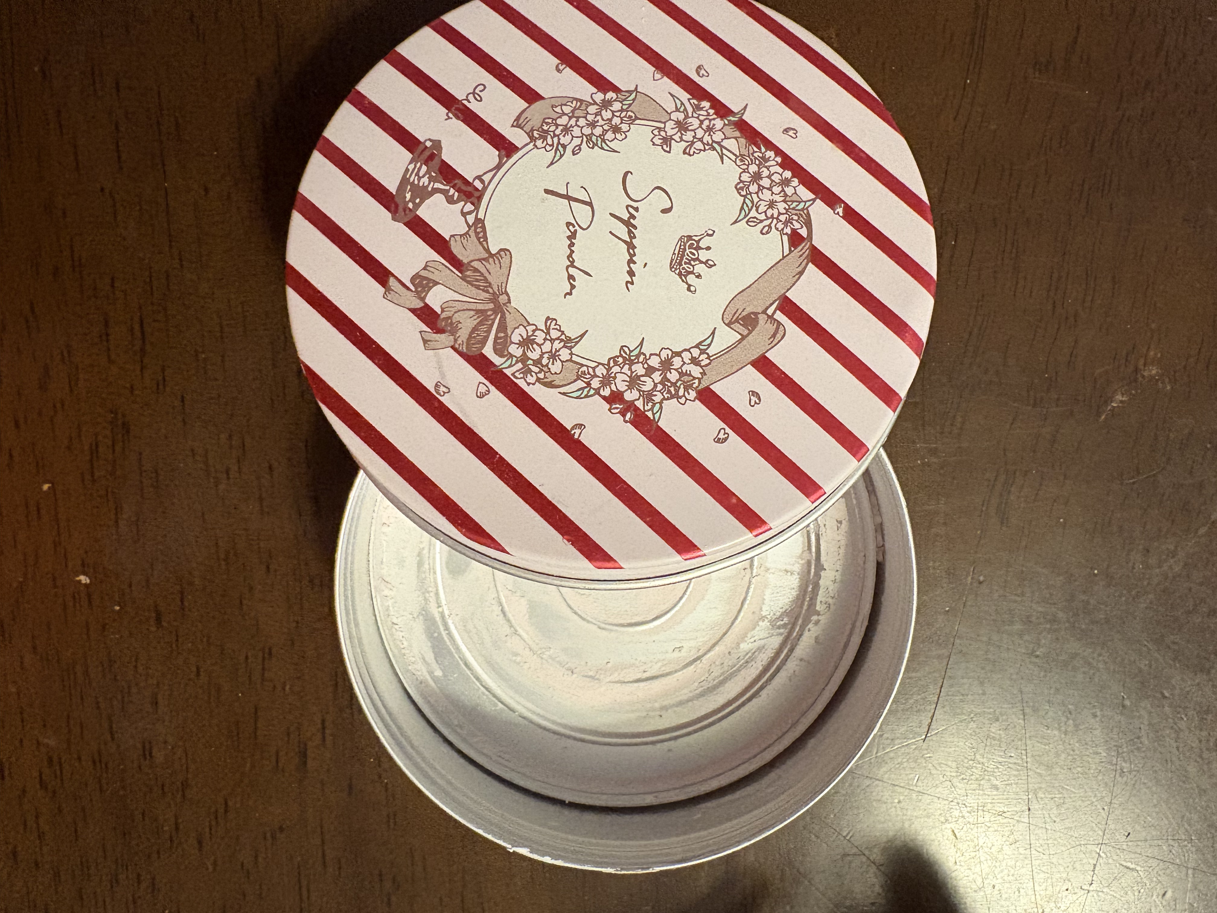 すっぴんパウダー チェリーブロッサムの香り/クラブ/プレストパウダーを使ったクチコミ（1枚目）