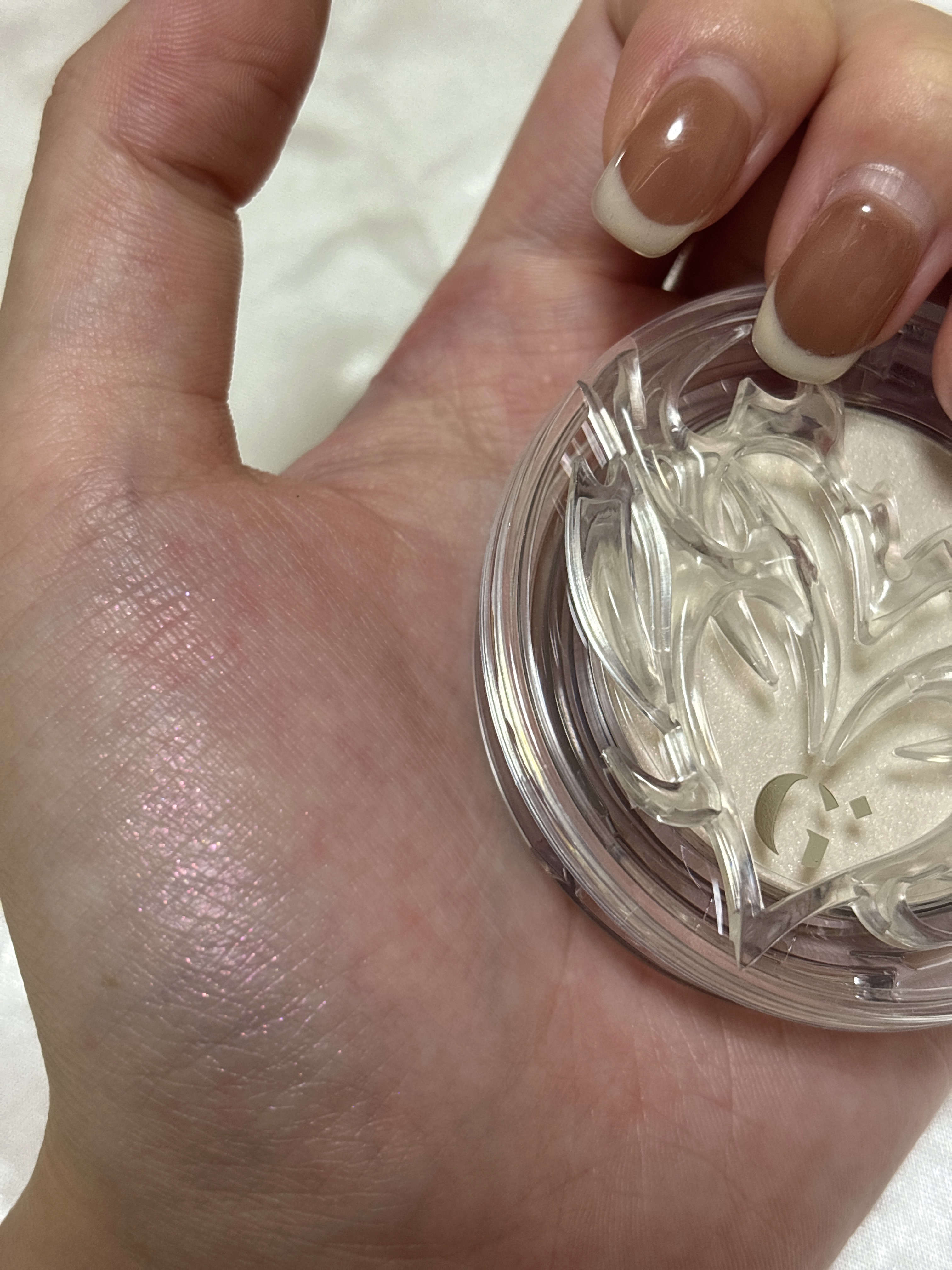 Too Shiny Highlighter/Glint/パウダーハイライトを使ったクチコミ（3枚目）