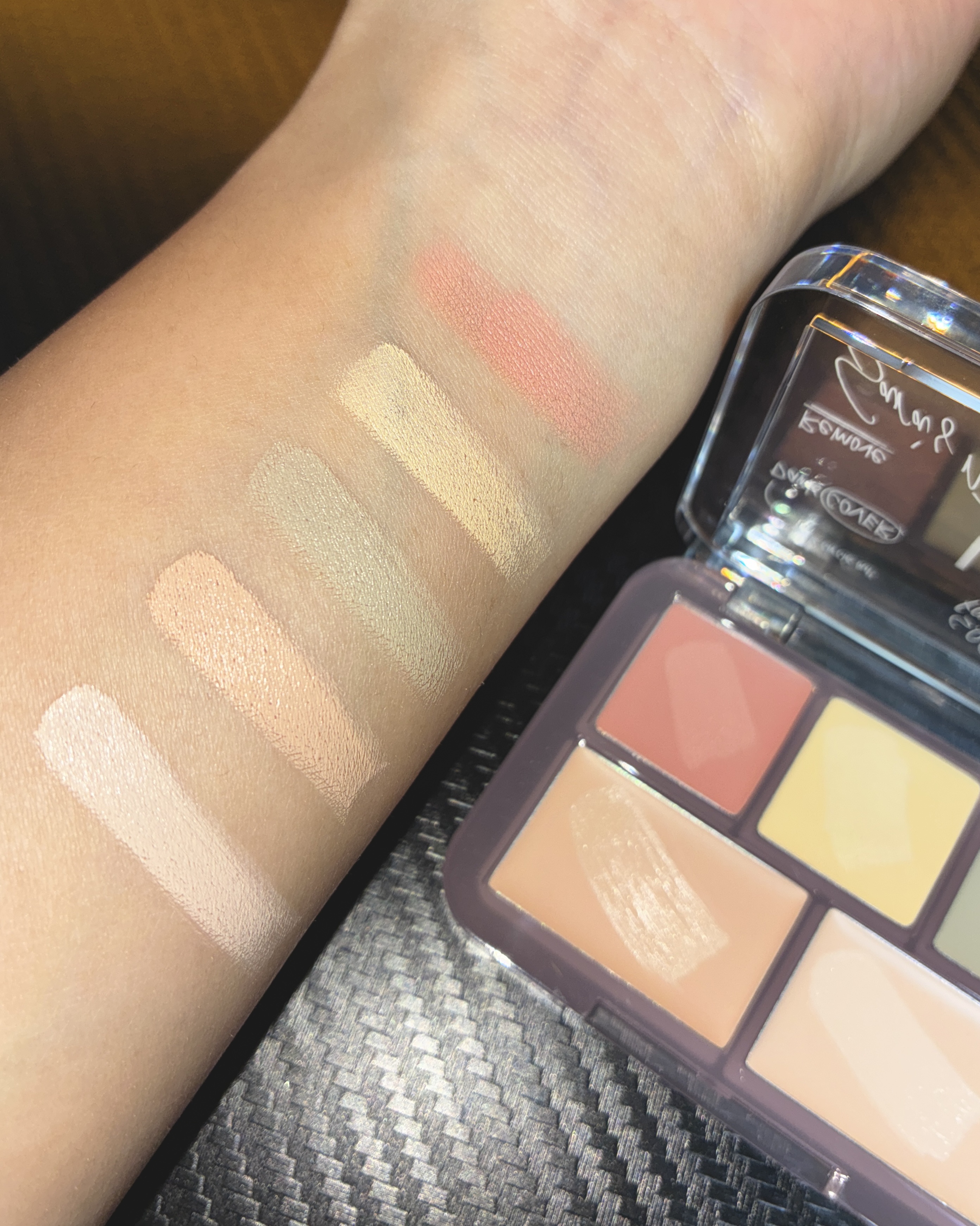 コンシールブレンダーパレット/LUNA/パレットコンシーラーを使ったクチコミ（3枚目）