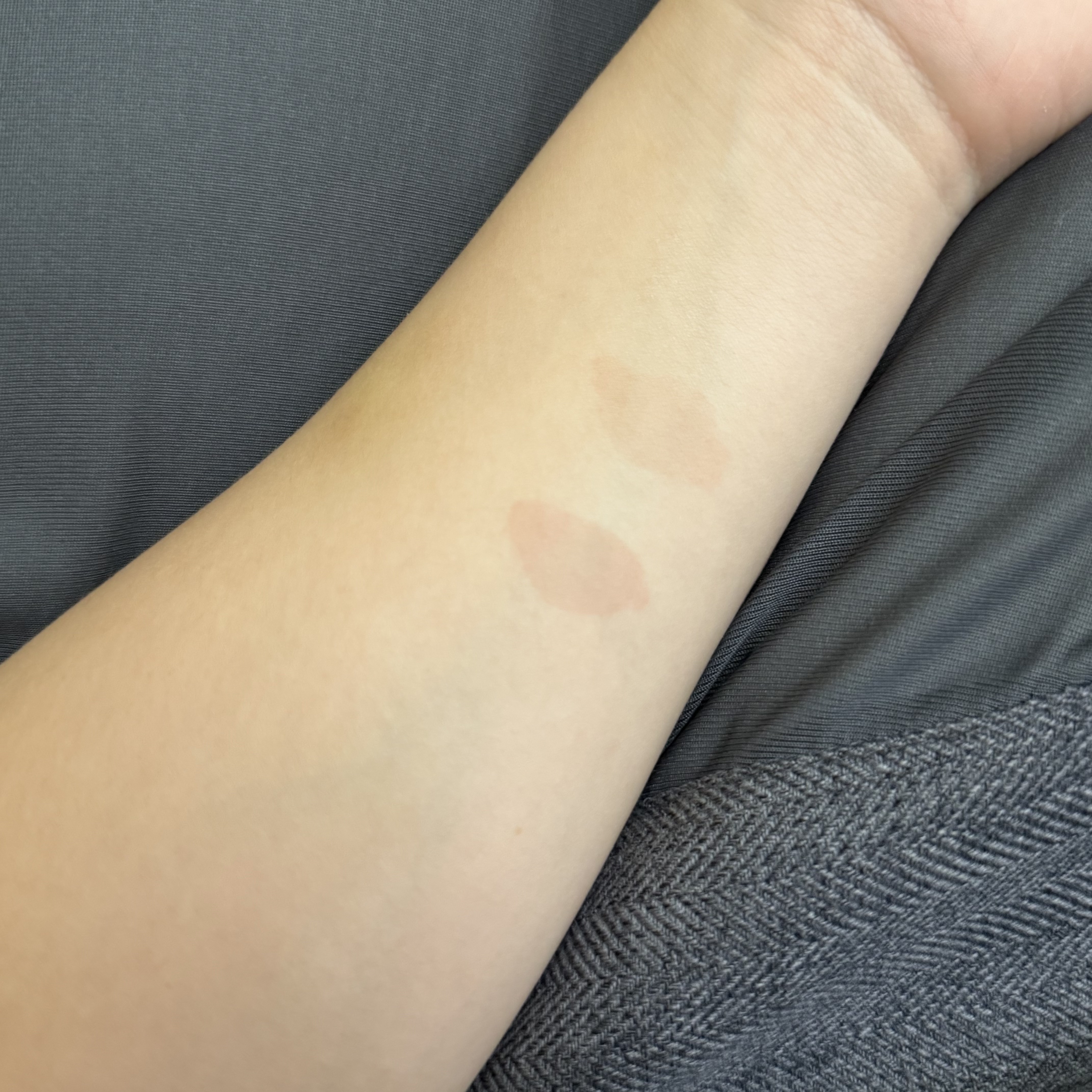 アンシーン バルーンティント/Oddtype/リップティントを使ったクチコミ（3枚目）