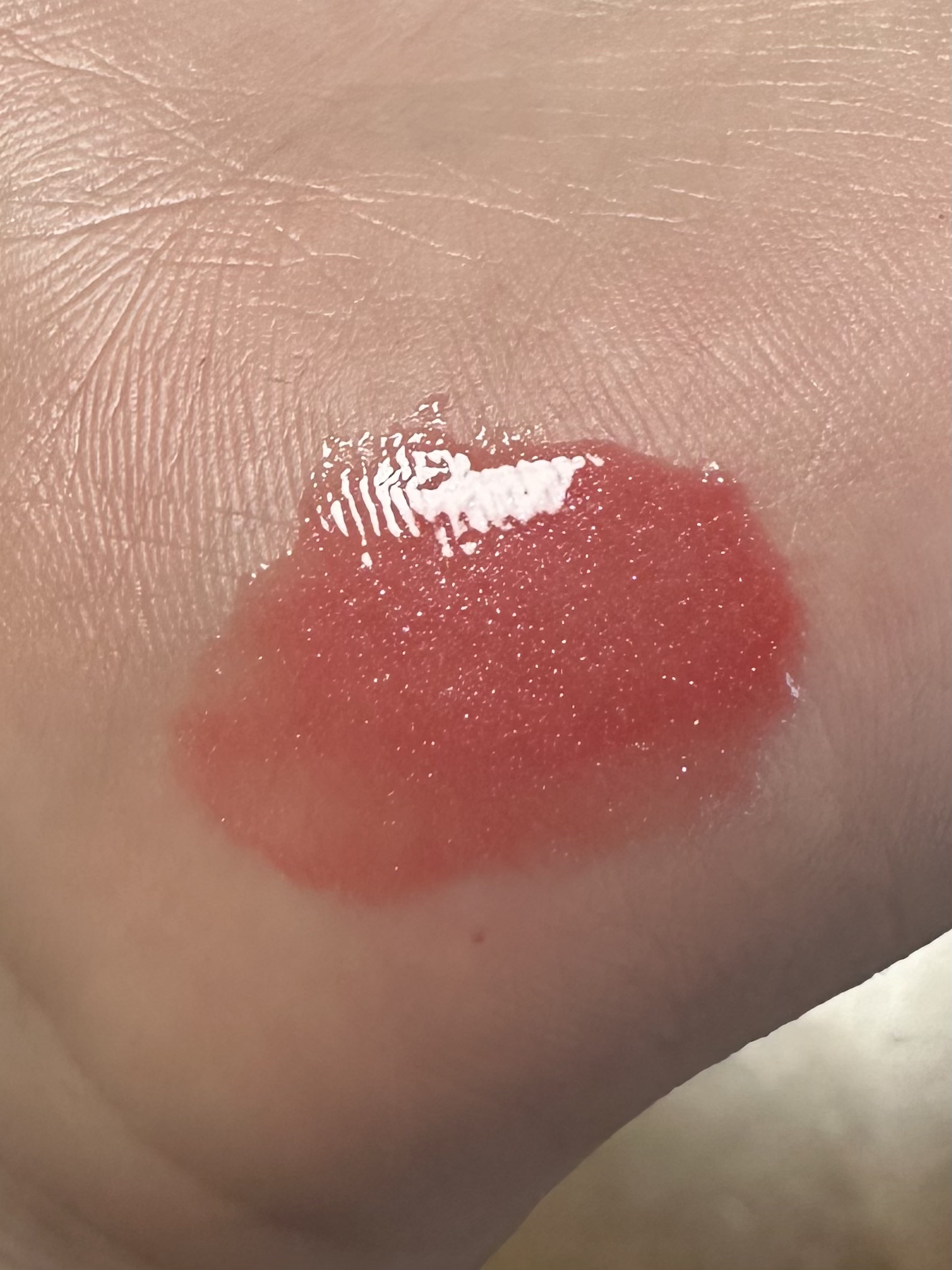 リキッドグロウルージュ RD-02/media/リップグロスを使ったクチコミ（2枚目）