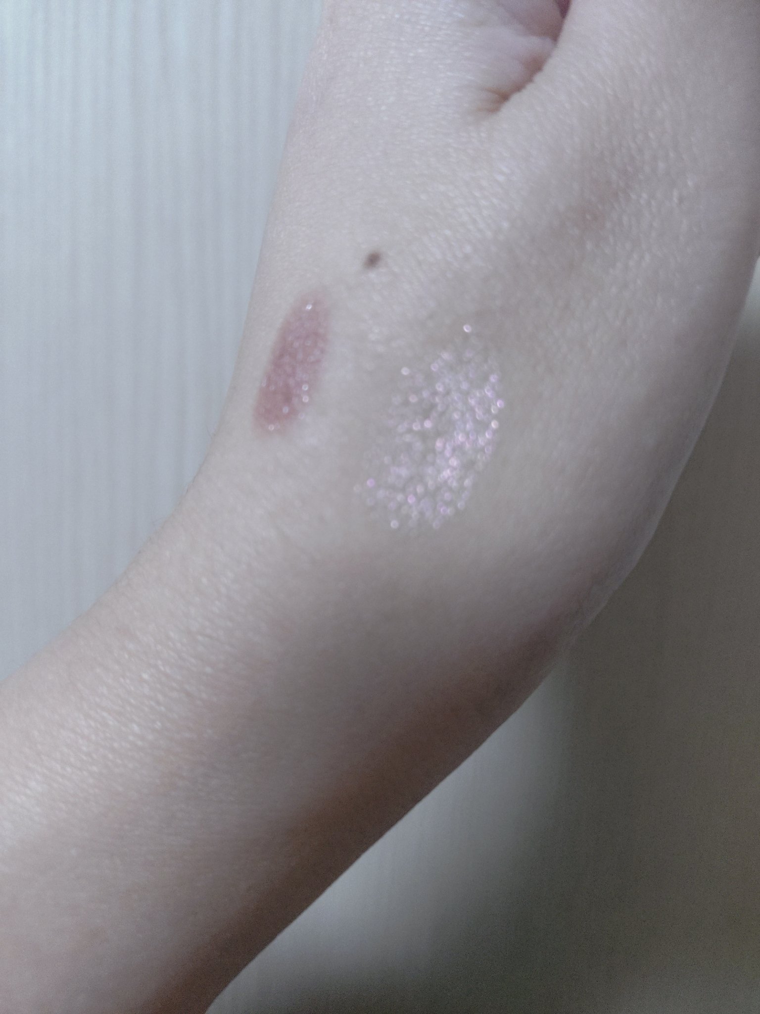 ロングウェア クリーム シャドウ スティック/BOBBI BROWN/スティックアイシャドウを使ったクチコミ（2枚目）