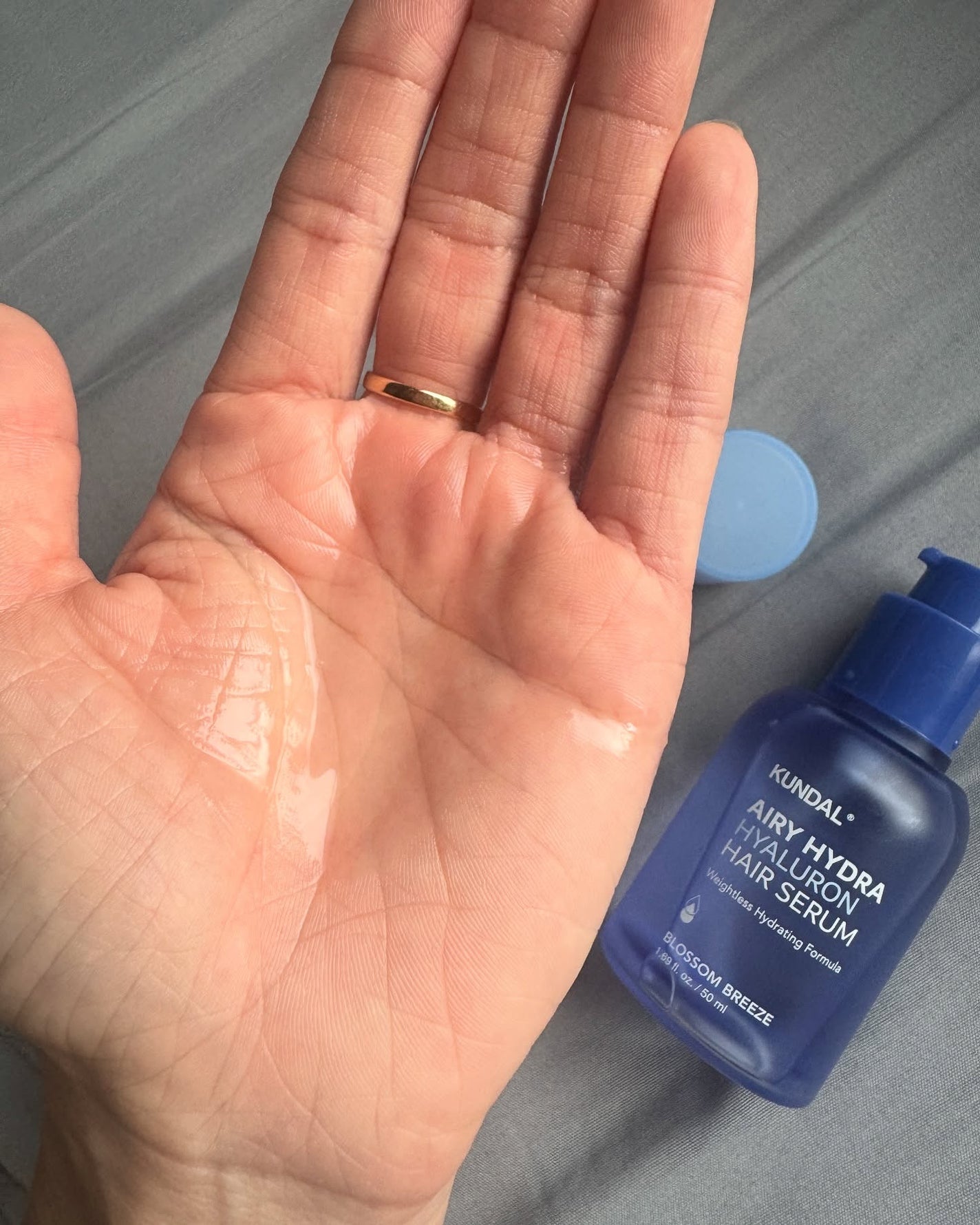 クンダル ヒアルロン エアリー ハイドラ ヘアセラム/KUNDAL/アウトバストリートメントを使ったクチコミ(2枚目)