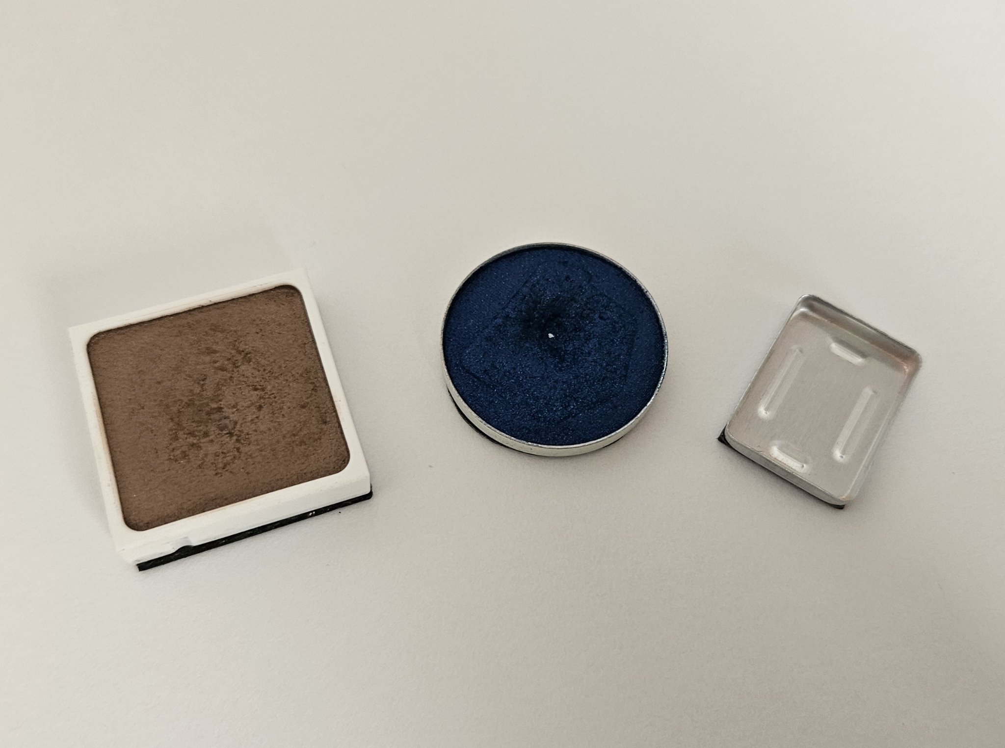 クリスタルシングルアイシャドウ/TONYMOLY/単色アイシャドウを使ったクチコミ（1枚目）