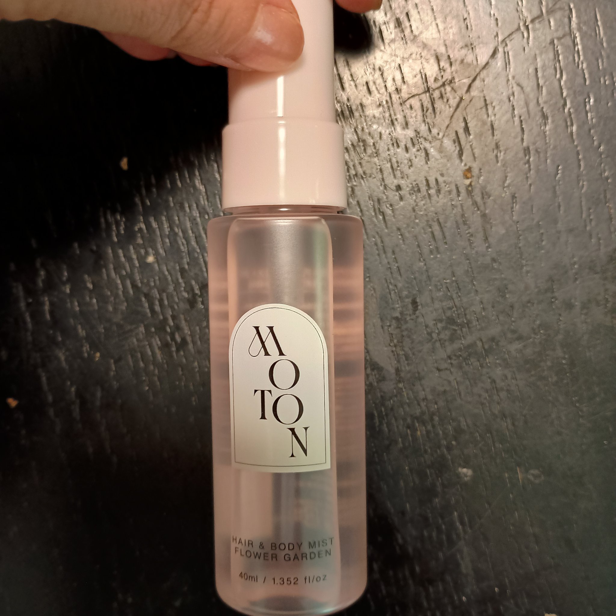 MOTON ヘア&ボディミスト フラワーガーデン ミニサイズ 40ml/MOTON/香水(レディース)を使ったクチコミ（1枚目）