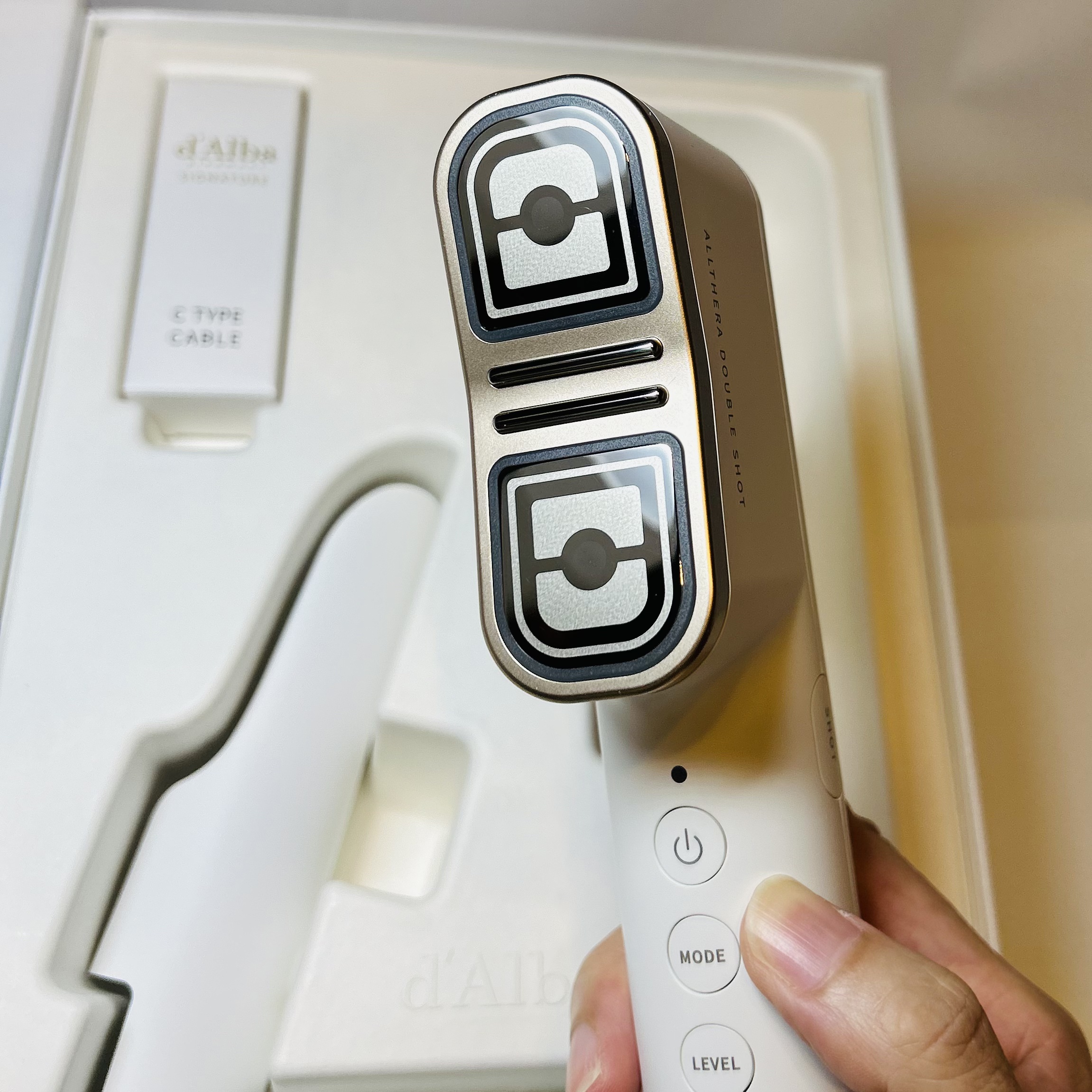 シグネチャーオールセラダブルショット/ダルバ/美容グッズ・美容家電を使ったクチコミ（2枚目）