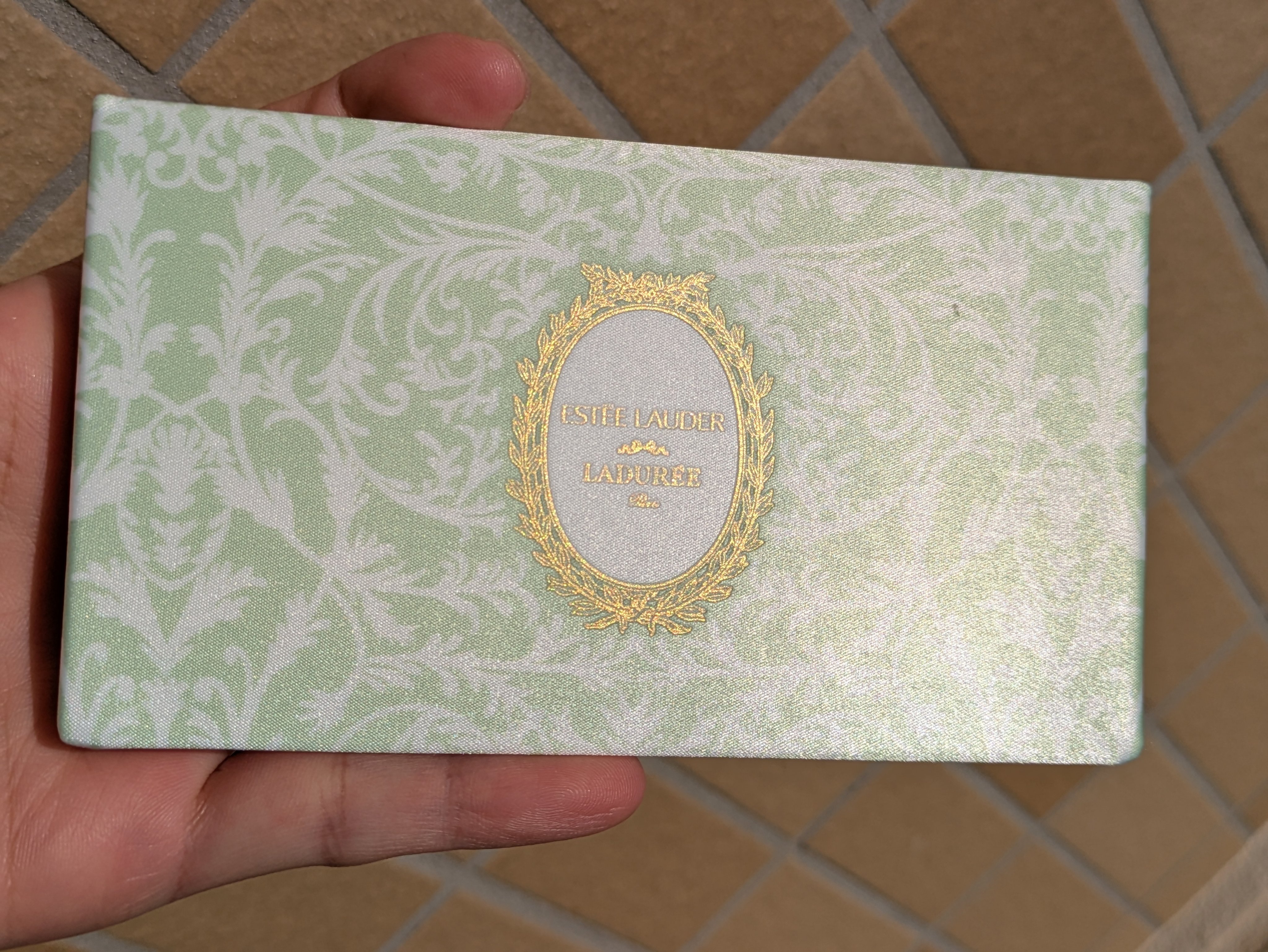 リミテッド エディション アイシャドウ パレット L/ESTEE LAUDER/アイシャドウパレットを使ったクチコミ（1枚目）