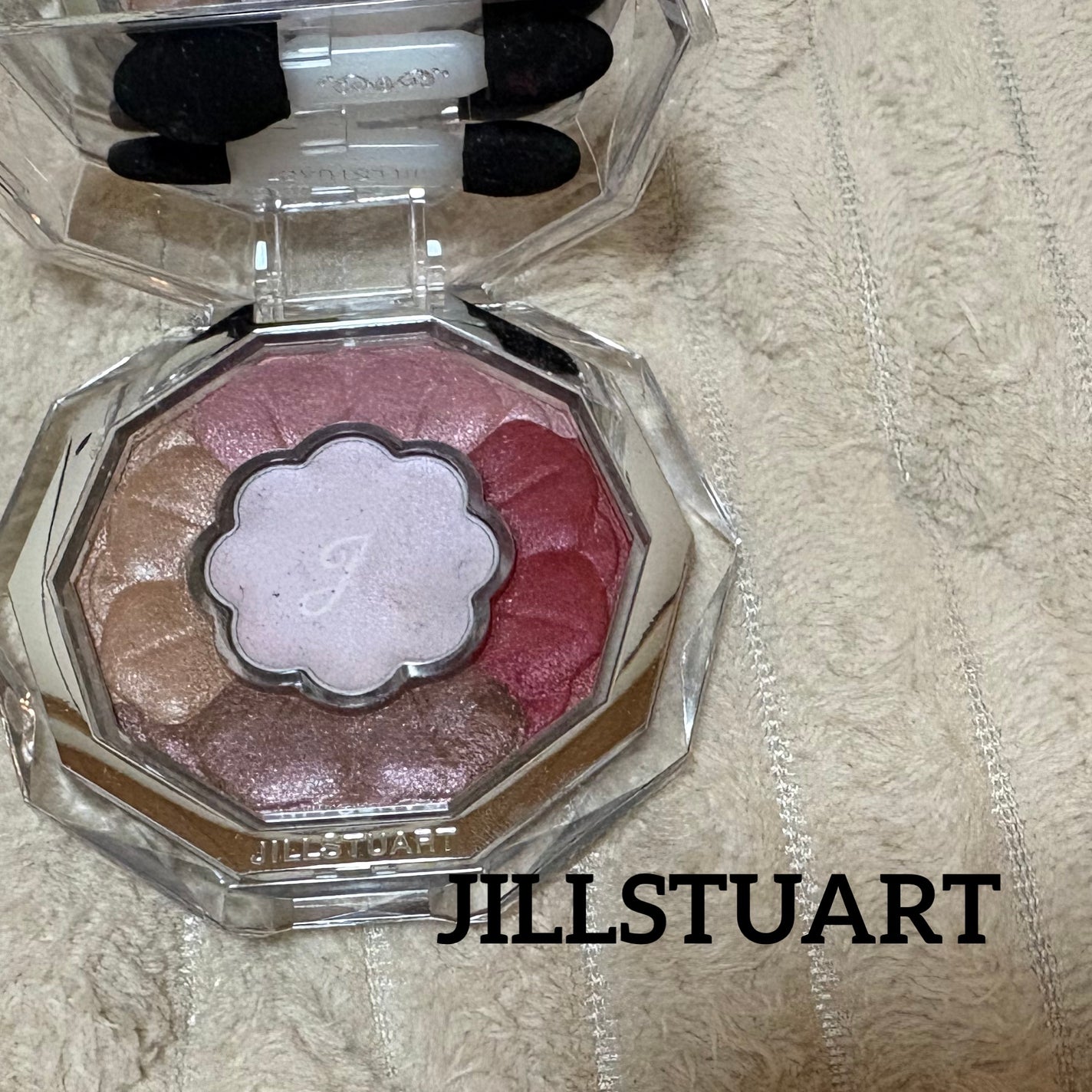 ジルスチュアート ブルームクチュール アイズ/JILL STUART/アイシャドウパレットを使ったクチコミ(1枚目)