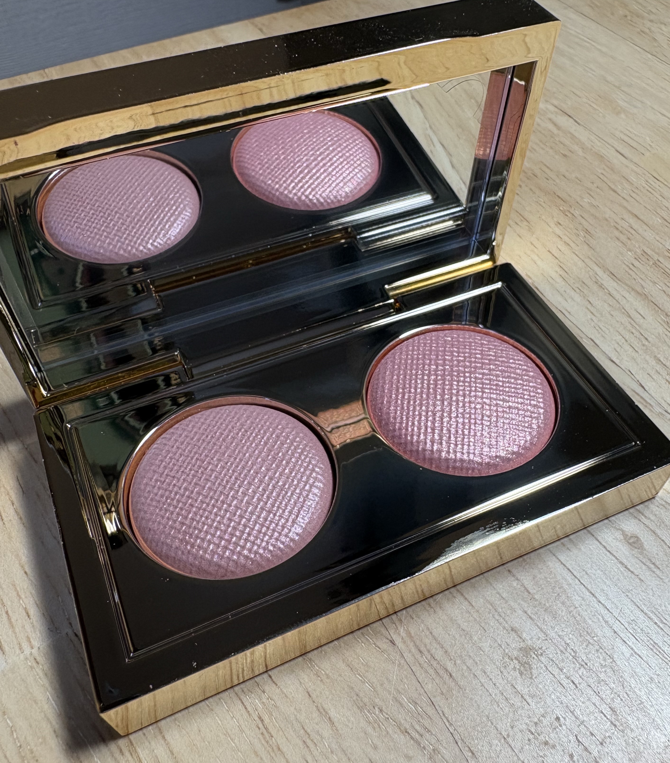 リュクス アイシャドウ デュオ/BOBBI BROWN/アイシャドウパレットを使ったクチコミ（2枚目）