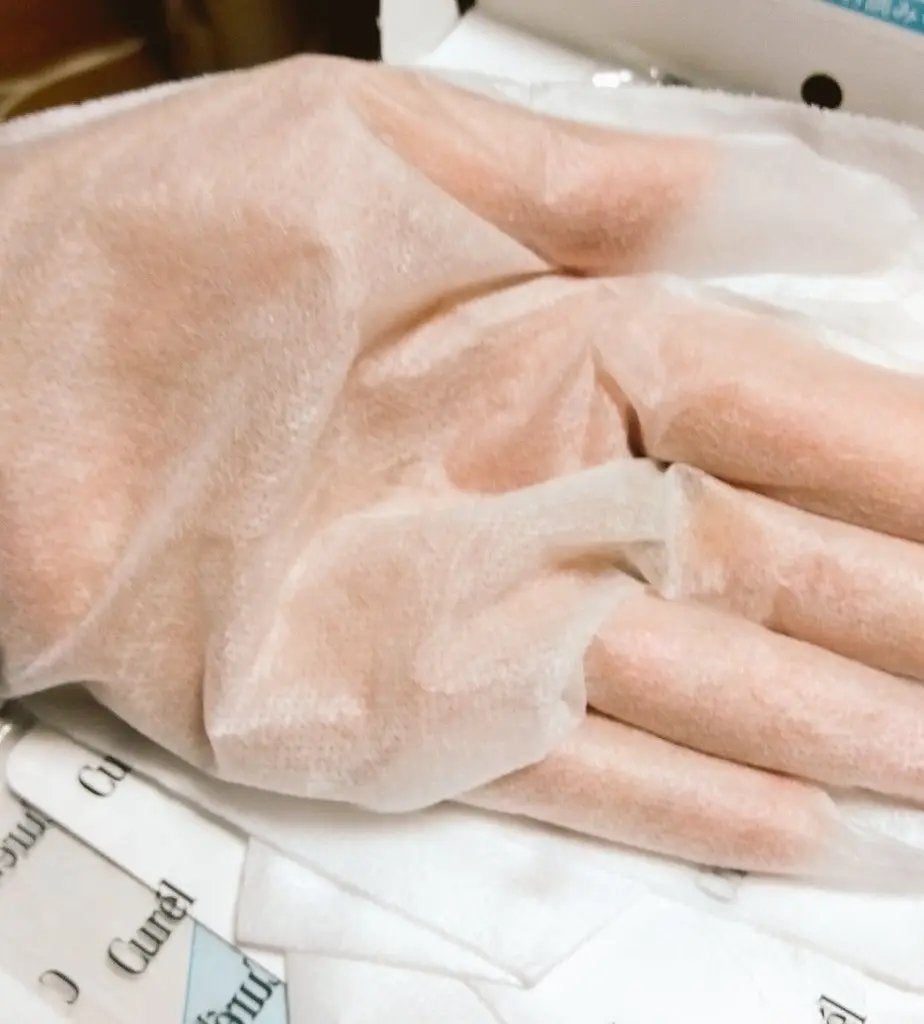 ガサガサかかとをしっとり包む お手入れ底上げ かかとケアマスク/キュレル/レッグ・フットケアを使ったクチコミ(4枚目)