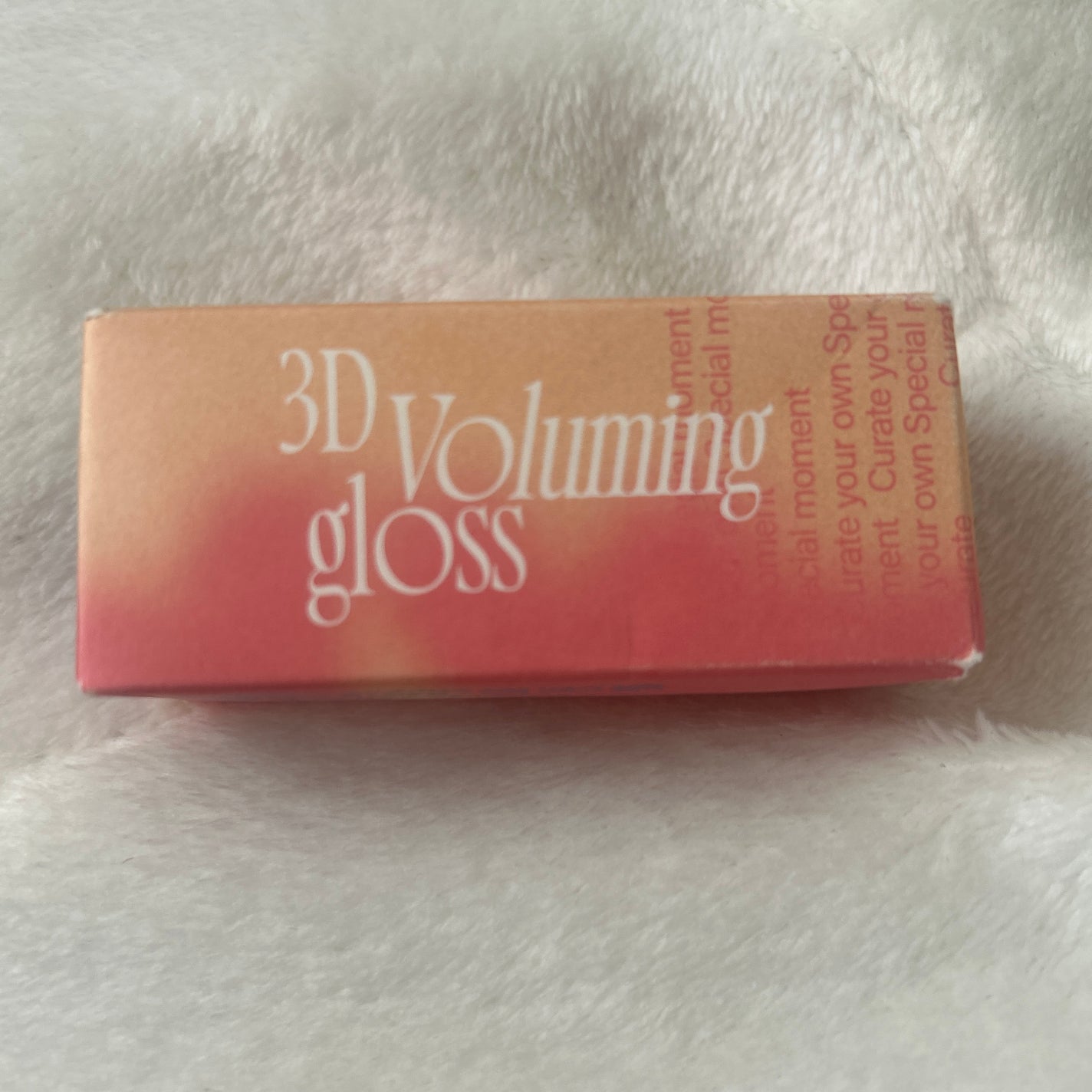 ひなの on LIPS 「フィー3DボリューミンググロスA02ソルベ30%発色もつけた感..」(3枚目)