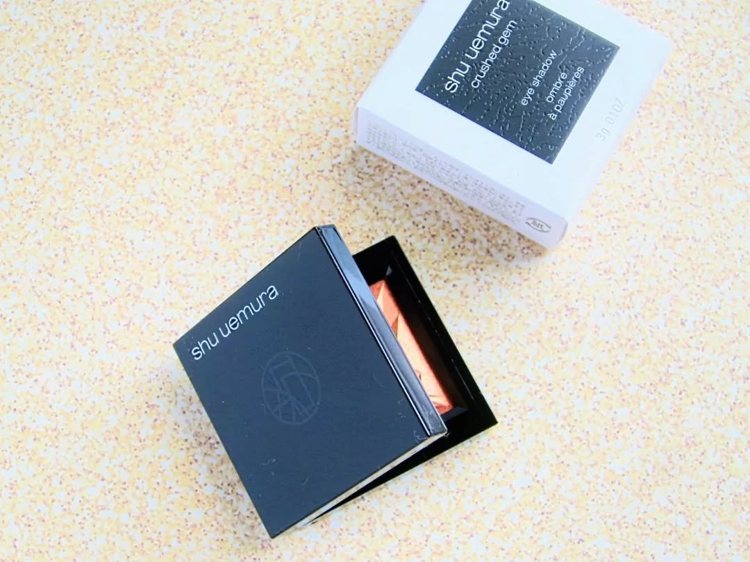 クラッシュド ジェム/shu uemura/単色アイシャドウを使ったクチコミ（2枚目）