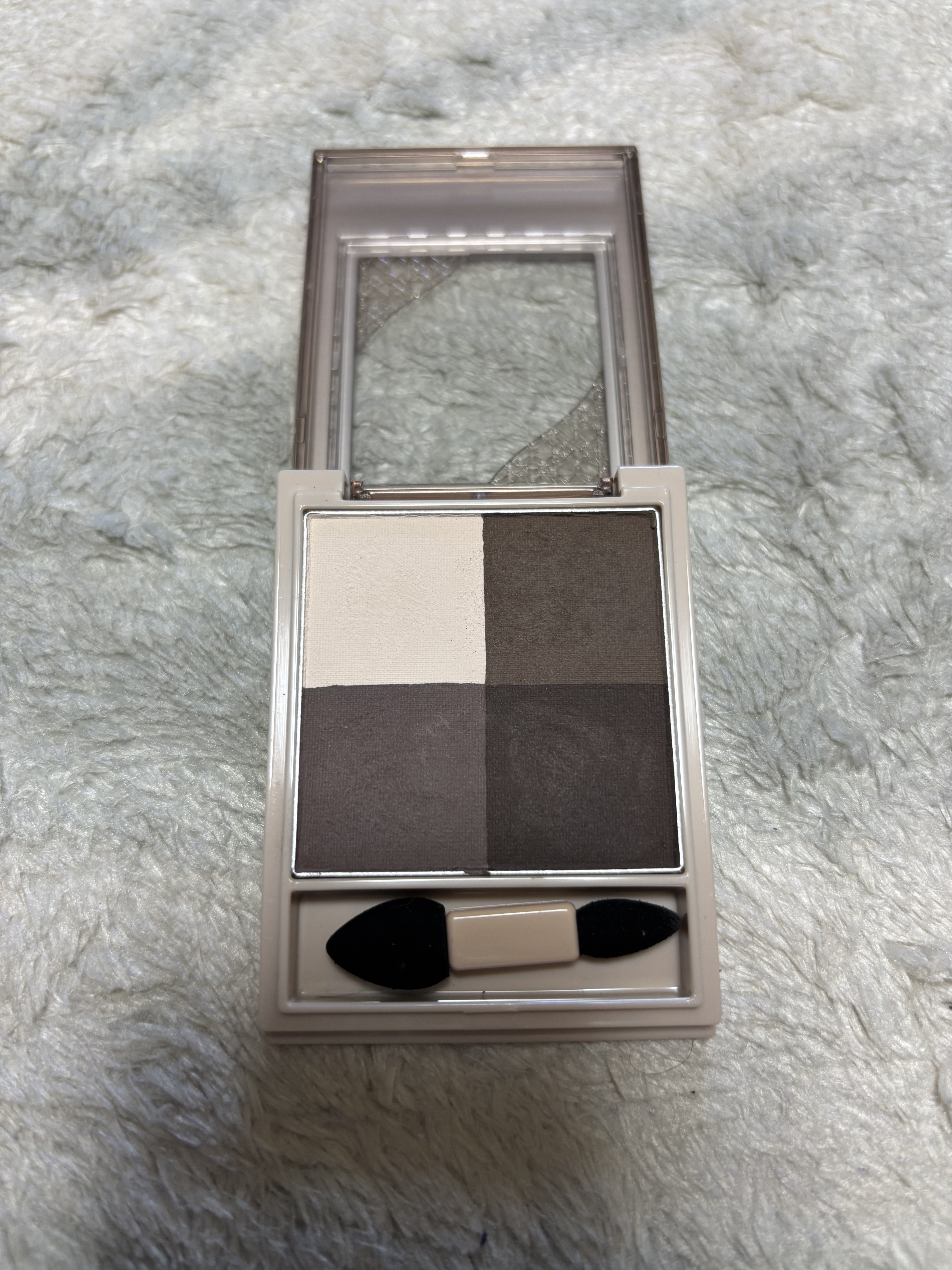 ニュアンス マット クリエイター GY-5 クラシックグレー/Visée/アイシャドウパレットを使ったクチコミ（2枚目）