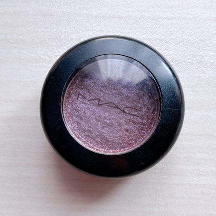 ダズルシャドウ/M・A・C/単色アイシャドウを使ったクチコミ(2枚目)