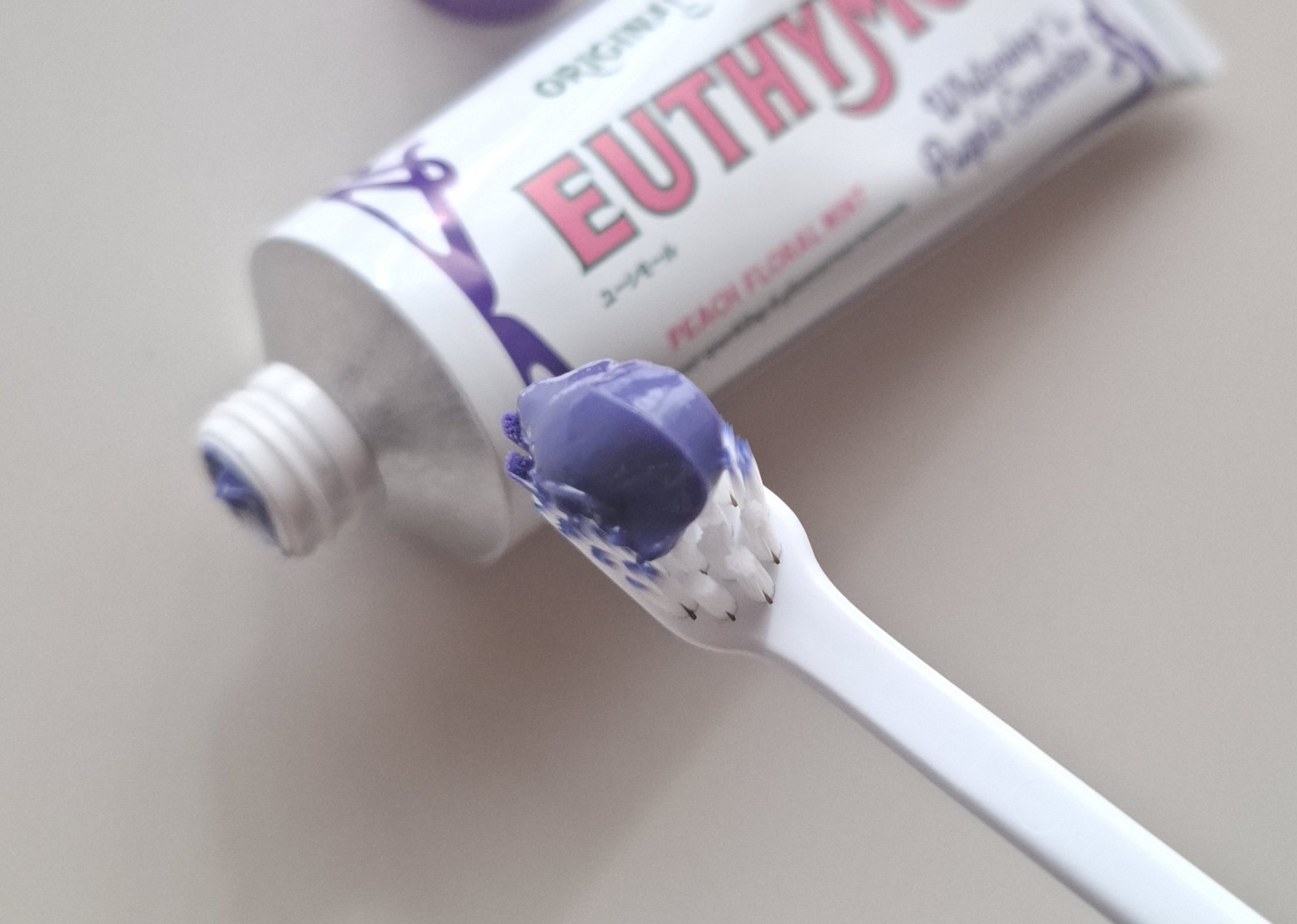 ホワイトパープル歯みがき ピーチフローラルミントの香り/EUTHYMOL/歯磨き粉を使ったクチコミ（3枚目）