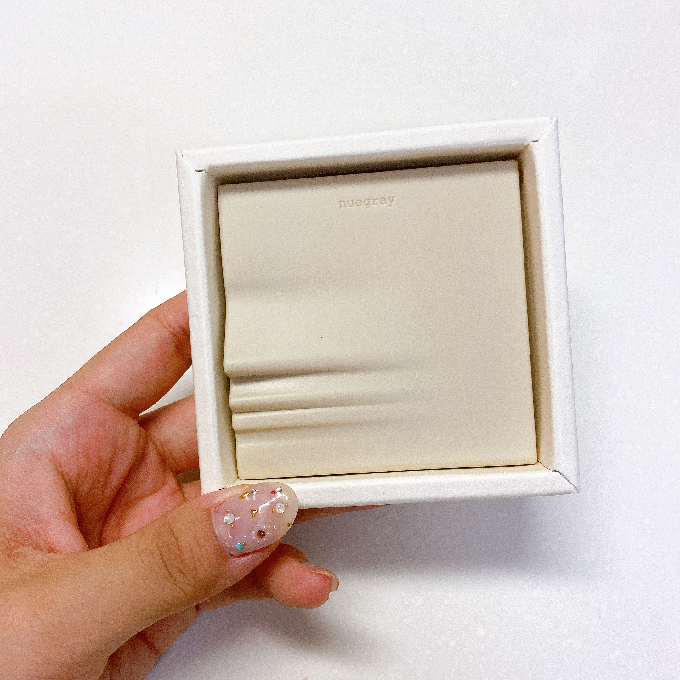 エッセンシャルアイパレット/nuegray/アイシャドウパレットを使ったクチコミ（2枚目）