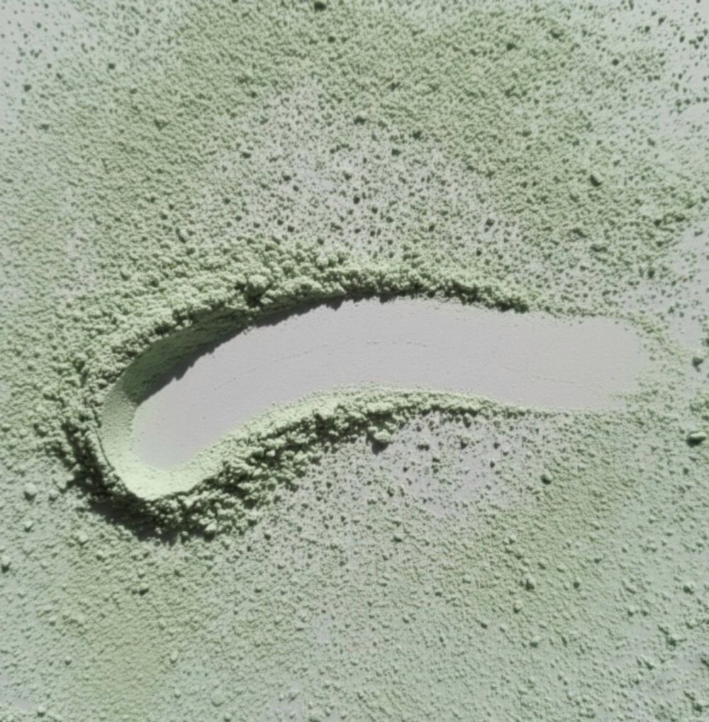 TFIT トランスルーセントセットフィニッシングパウダーのクチコミ「tfit
トランスルーセントセットフィニッシュパウダー
03　GREEN

赤みが気になる肌に.....」（3枚目）