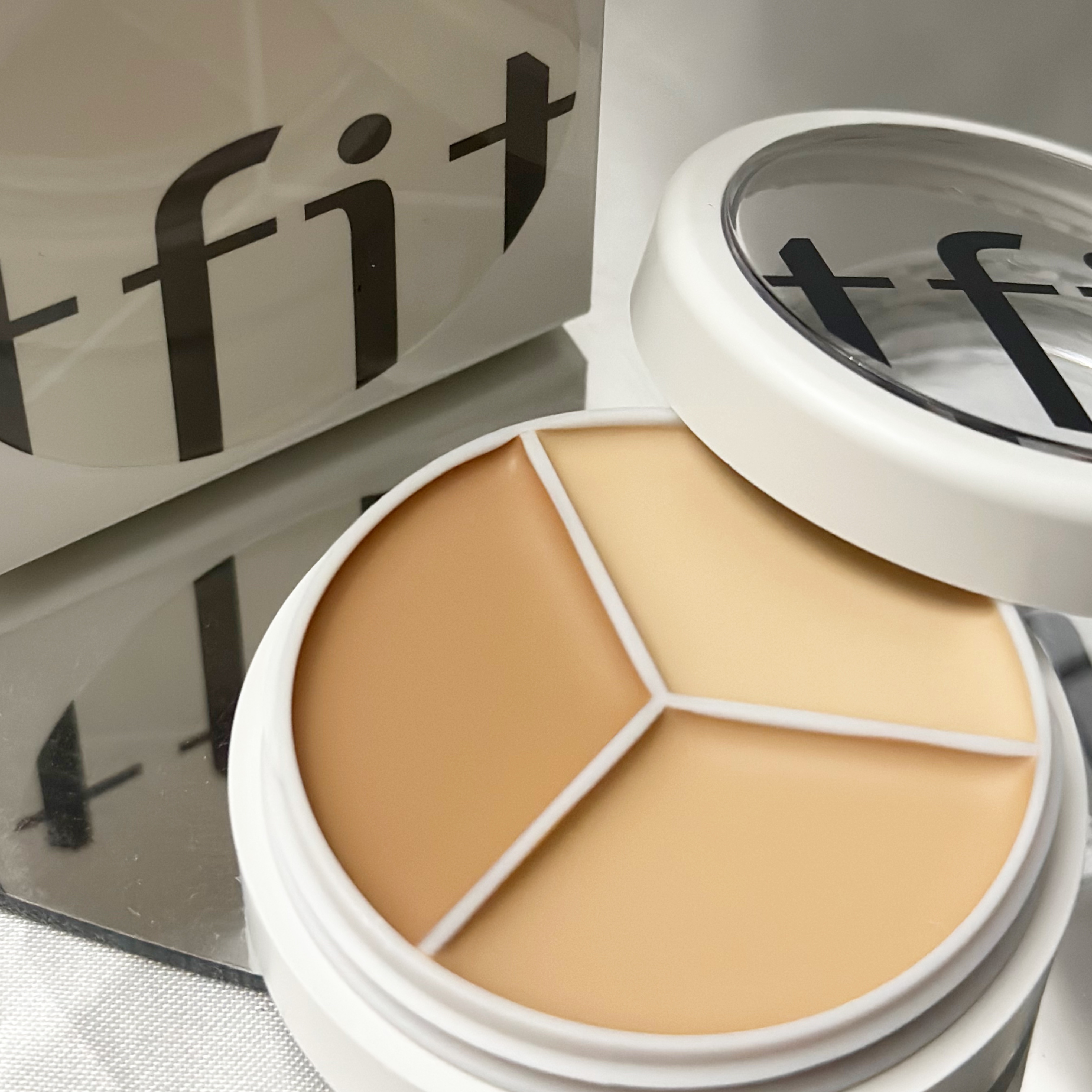 カバーアッププロコンシーラー/TFIT/パレットコンシーラーを使ったクチコミ（2枚目）