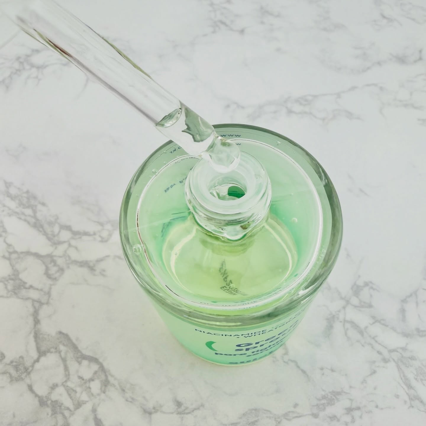 若芽ポアタイトニングセラム/suiskin/美容液を使ったクチコミ（2枚目）