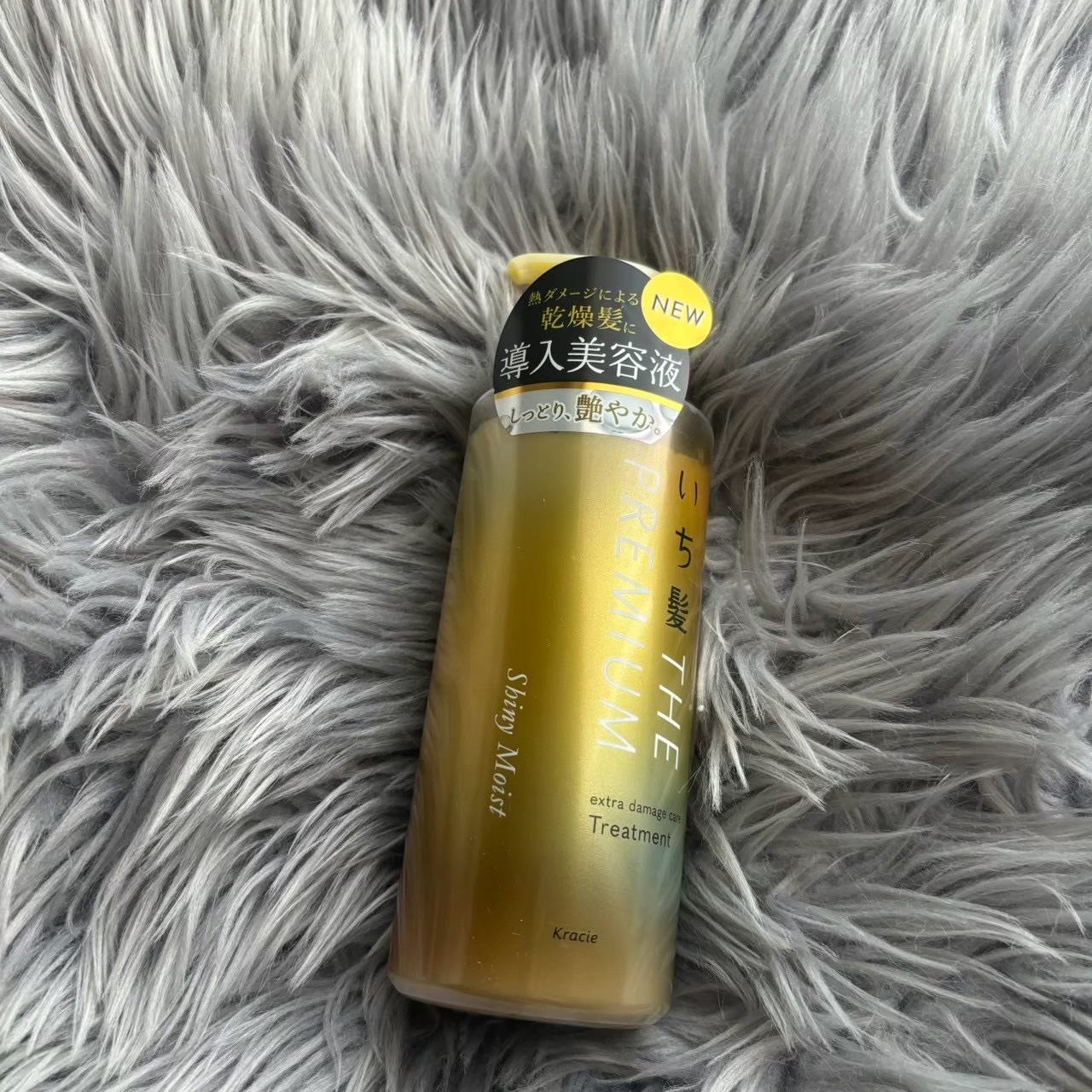 THE PREMIUM エクストラダメージケアシャンプー／トリートメント（シャイニーモイスト） トリートメント ポンプ 480g/いち髪/市販シャンプーを使ったクチコミ（1枚目）