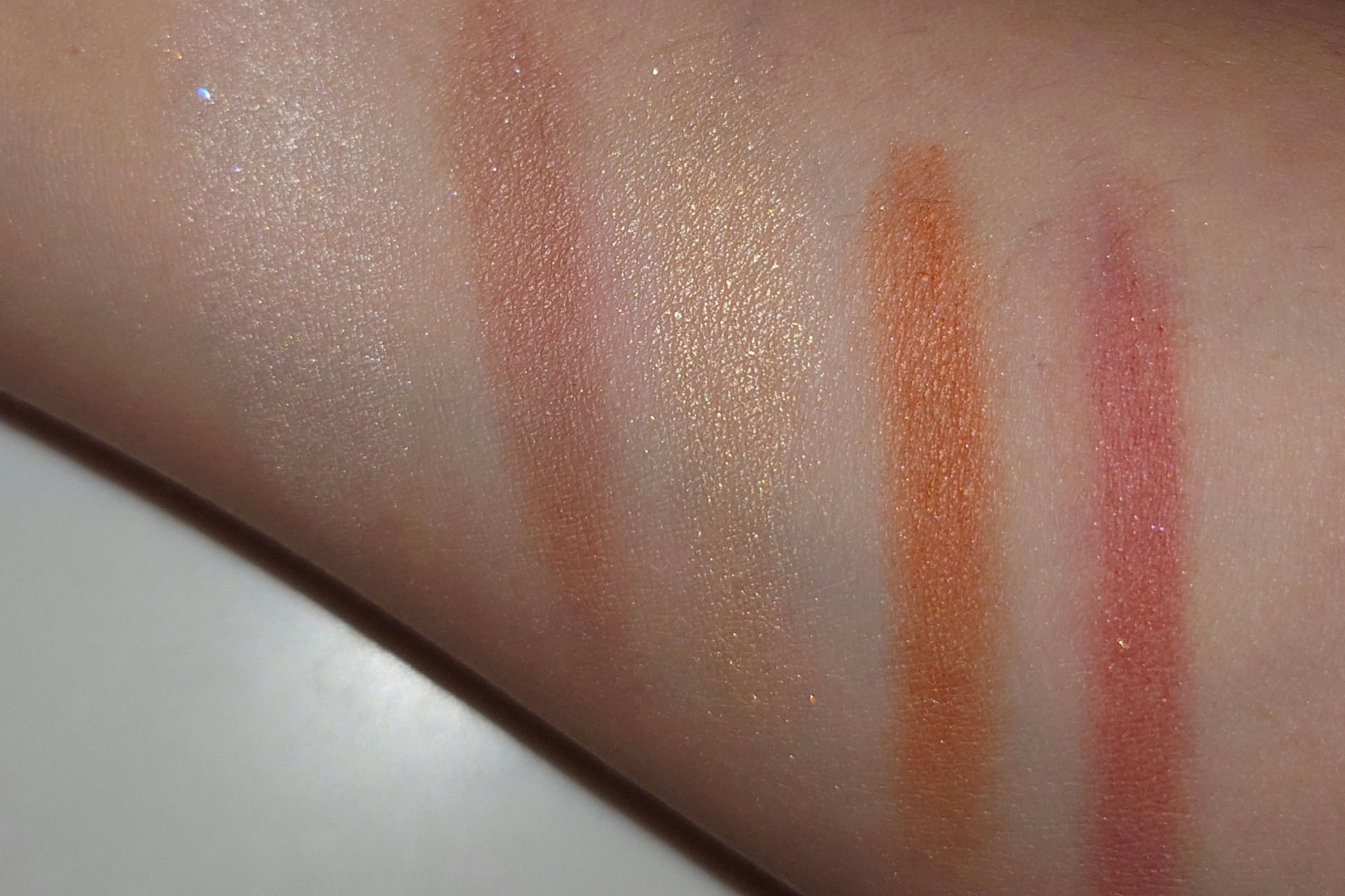 ディオールショウ サンク クルール（ホリデーコレクション 2025 限定品）/Dior/アイシャドウを使ったクチコミ（3枚目）