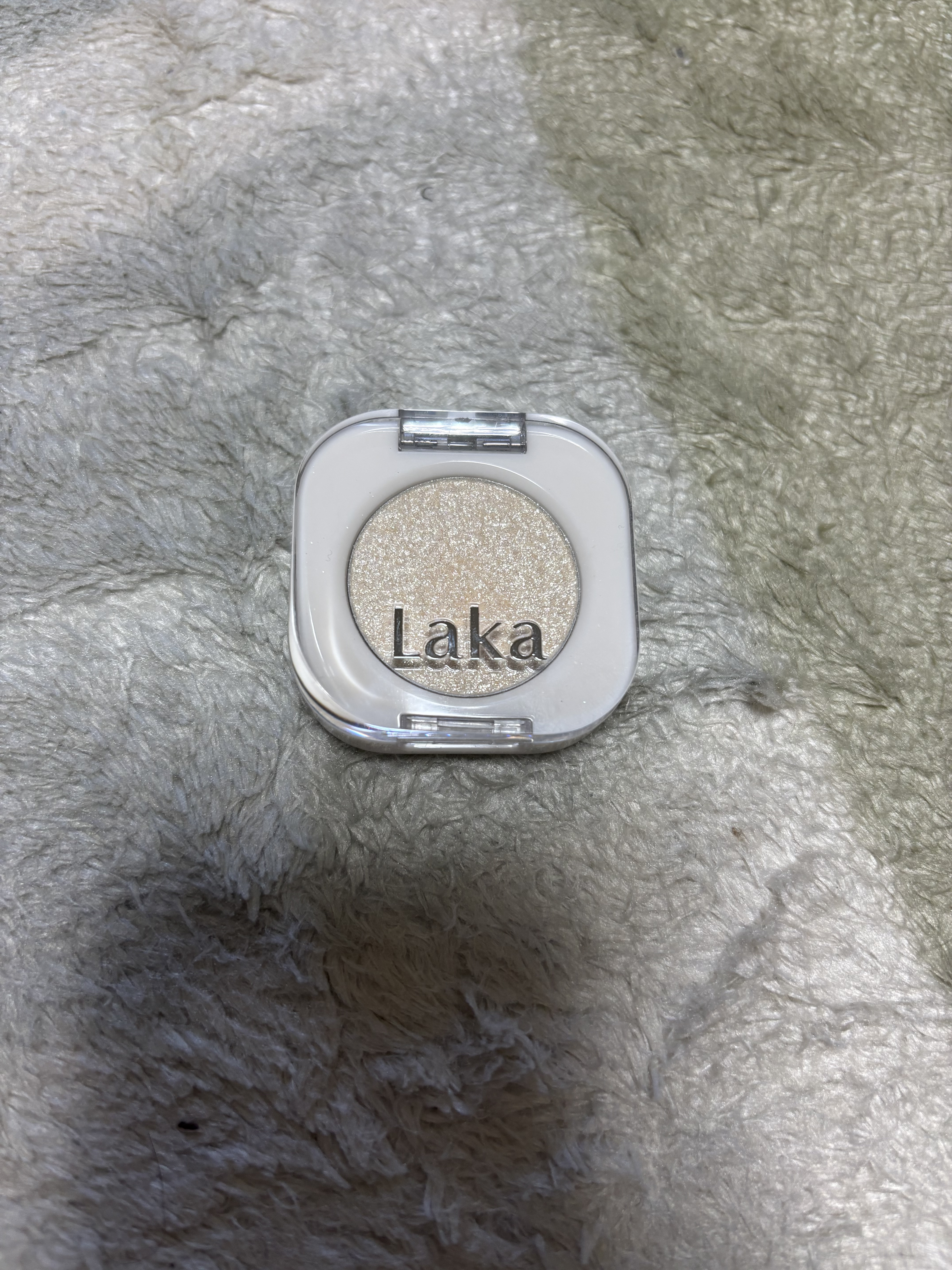 モノアイシャドウ/Laka/単色アイシャドウを使ったクチコミ（1枚目）