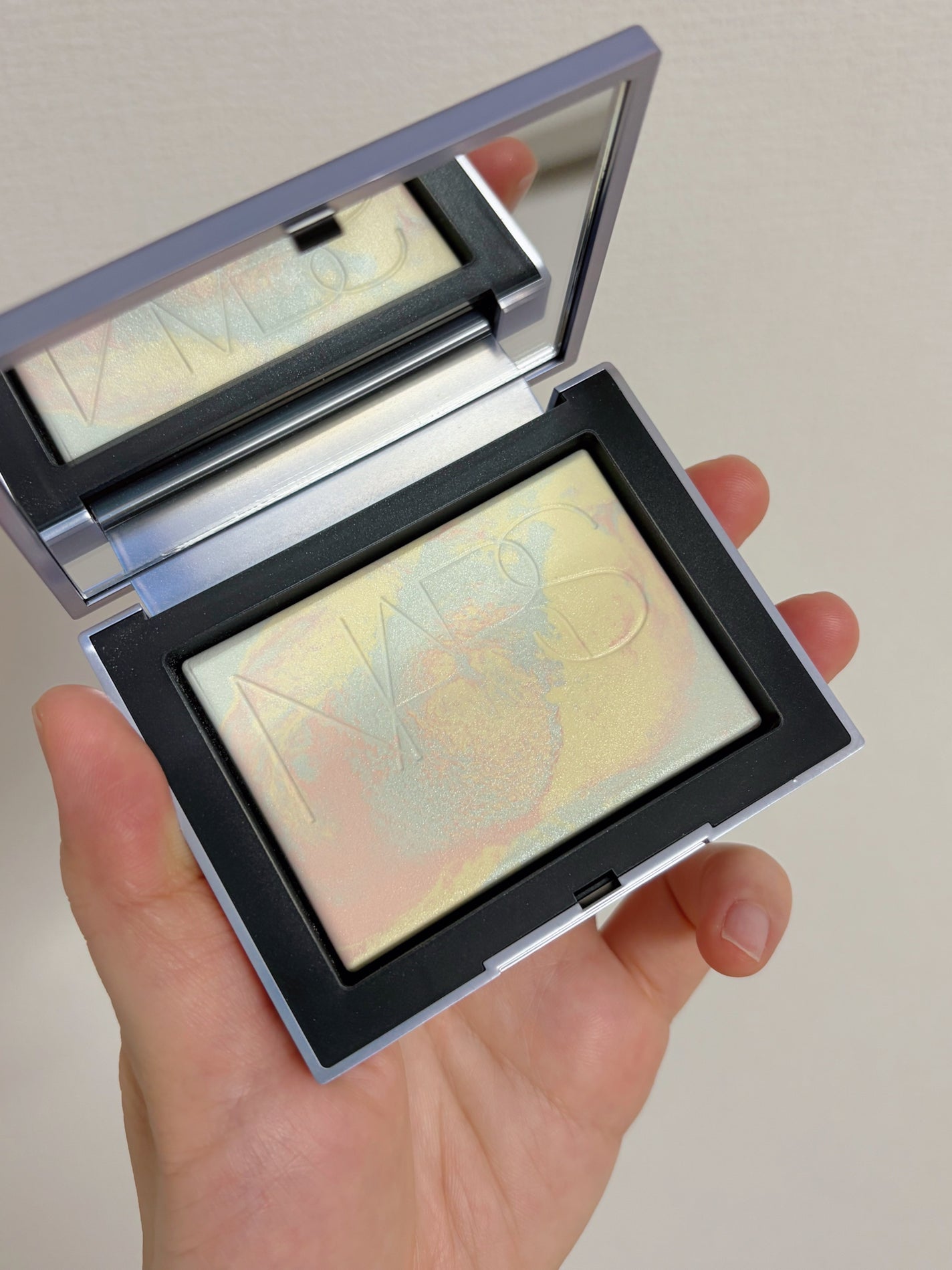 ライトリフレクティング プリズマティックパウダー/NARS/プレストパウダーを使ったクチコミ(1枚目)