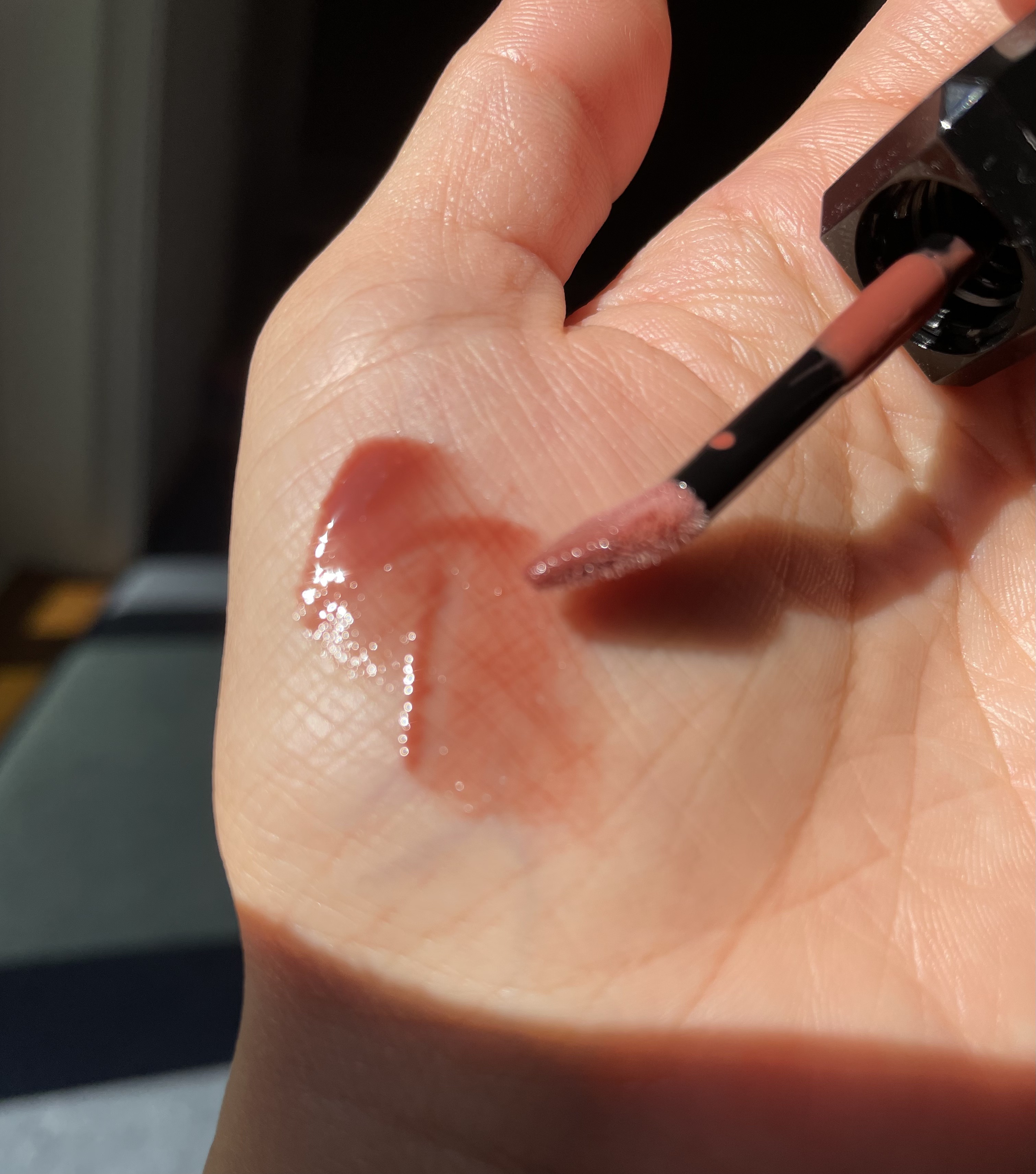 センシュアルヌードグロス/HERA/リップグロスを使ったクチコミ（3枚目）