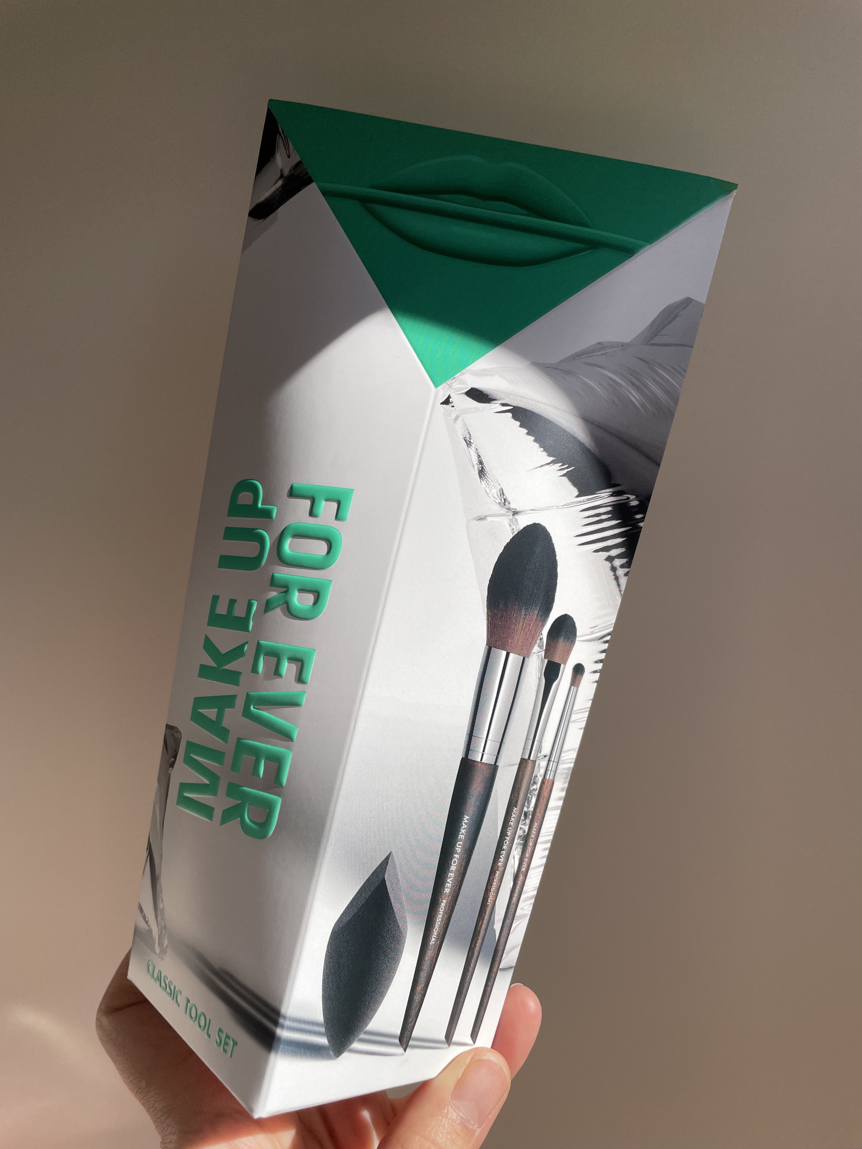 クラシック ツール セット/MAKE UP FOR EVER/その他キットセットを使ったクチコミ（2枚目）